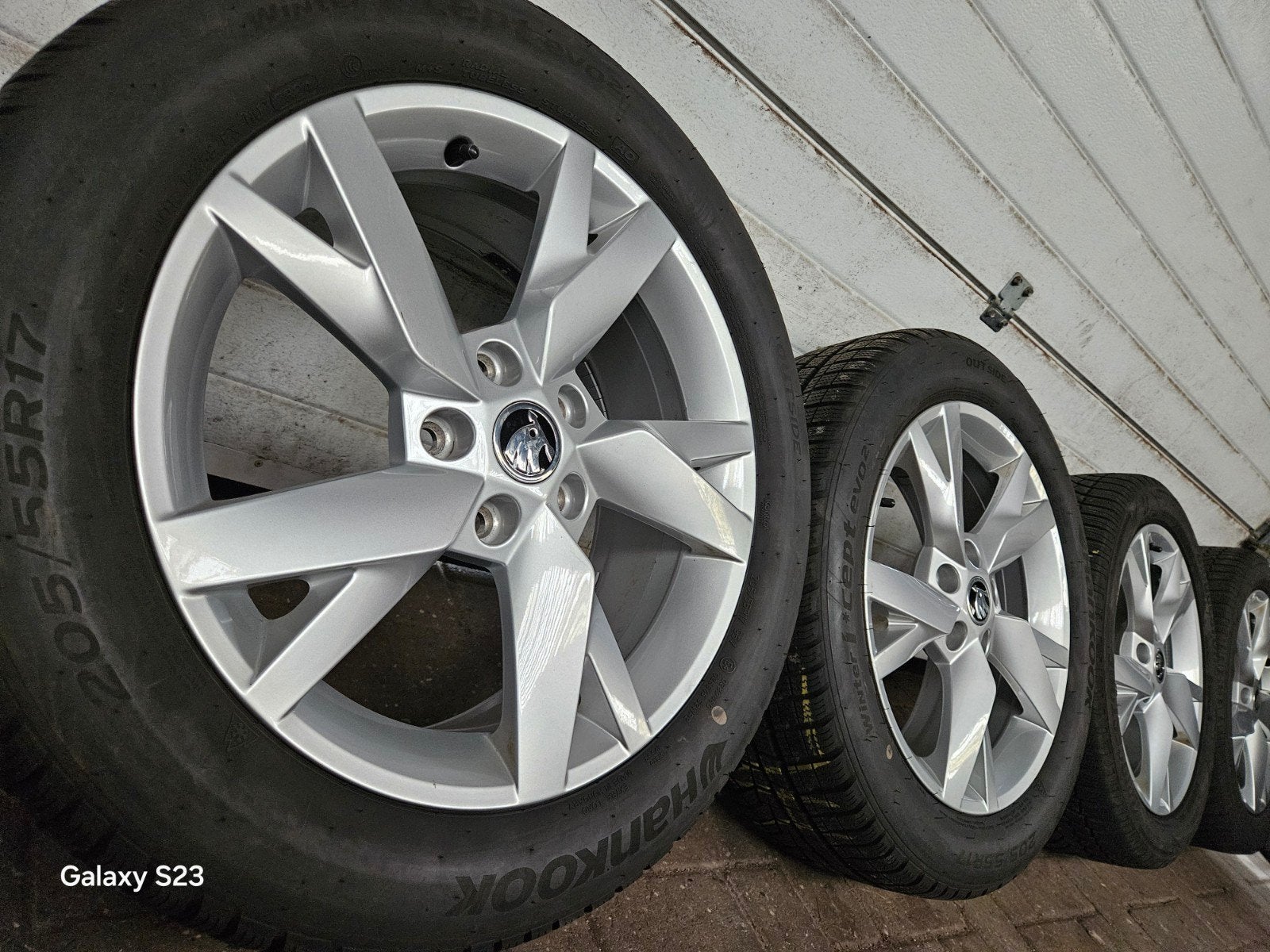 17 inch org Skoda Octavia Superb Yeti velgen banden, Auto-onderdelen, Gebruikt, Banden en Velgen, 17 inch, Personenwagen