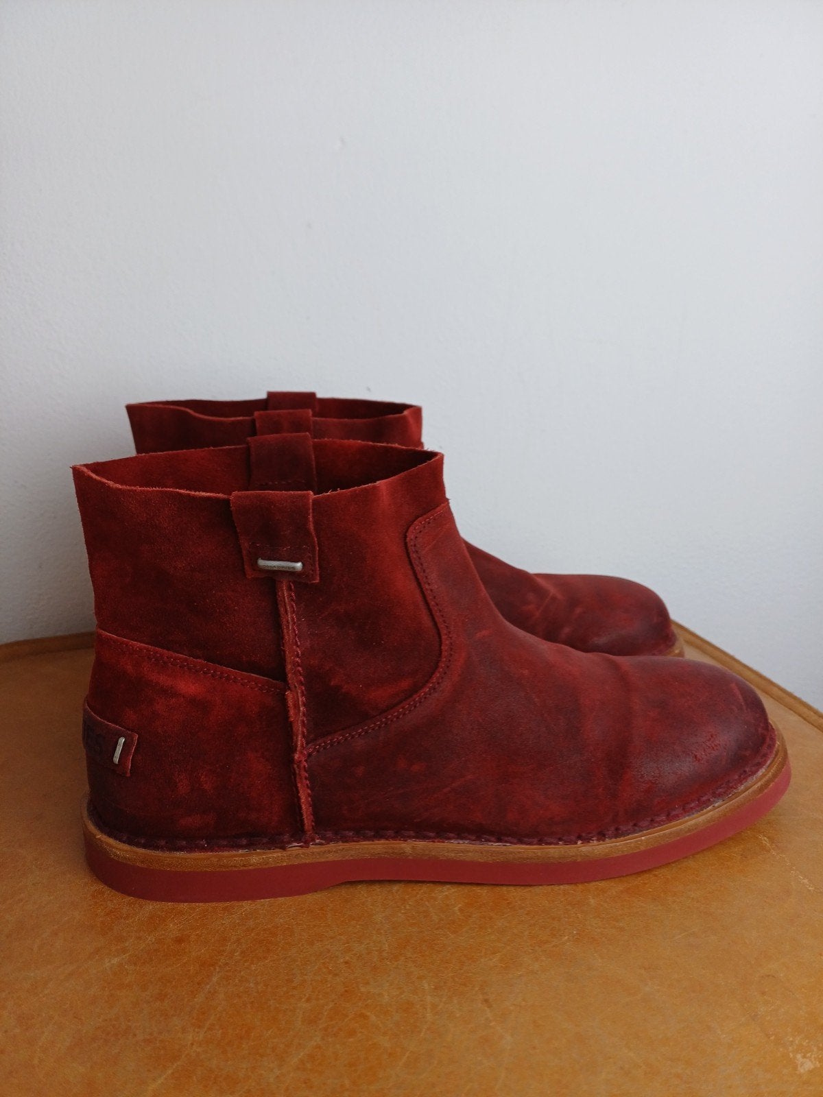 Enkellaars rood nubuck typisch Shabbies 42, Ophalen of Verzenden, Zo goed als nieuw, Rood