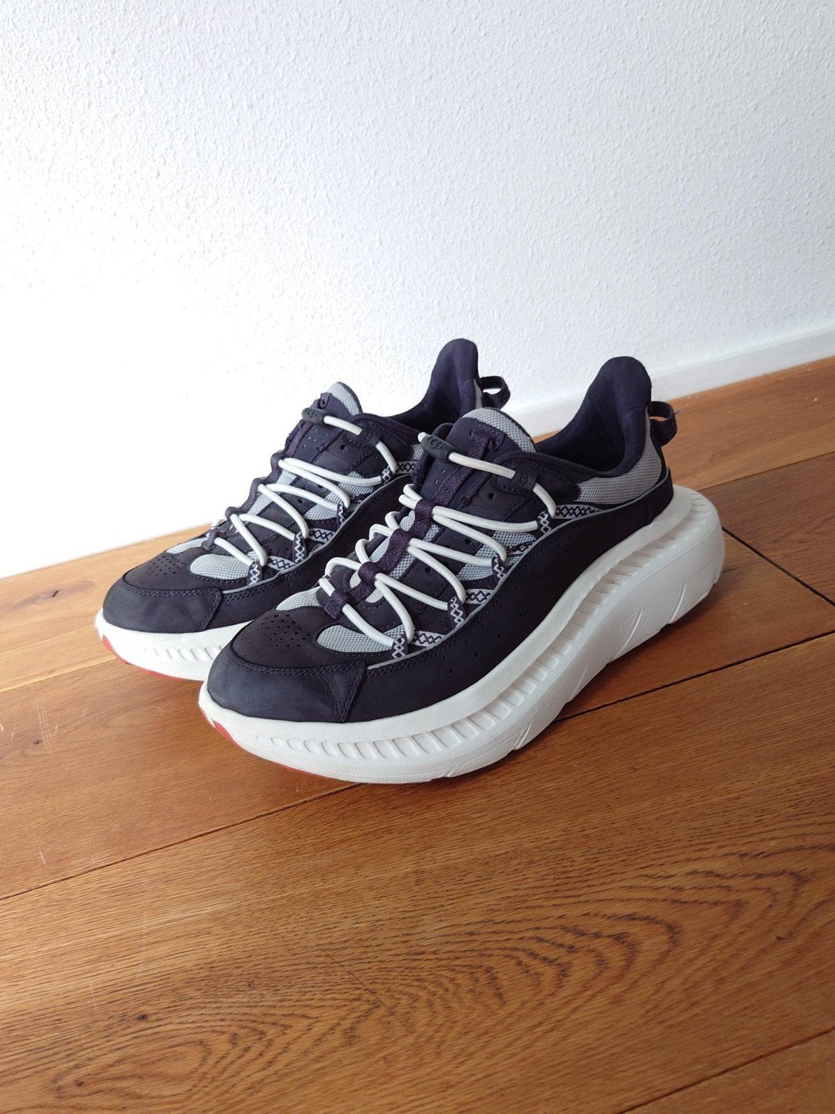 Ugg sneaker 43, Kleding | Heren, Schoenen, Ophalen of Verzenden, UGG, Sneakers of Gympen