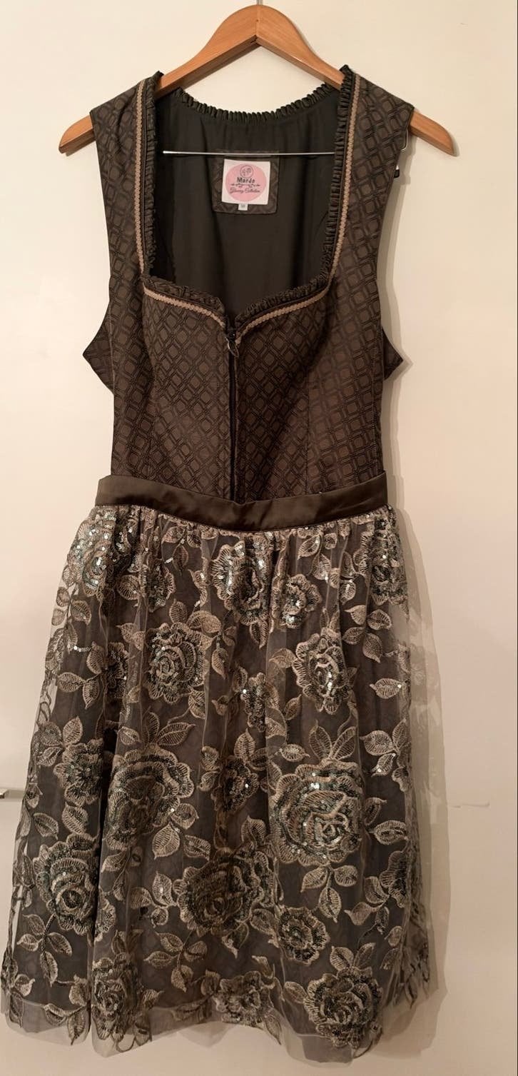 MarJo Dirndl Jurk Maat 50 (XXL) - Zo goed als nieuw, 2x aan, Bruin, Maat 46/48 (XL) of groter, Ophalen of Verzenden, Zo goed als nieuw