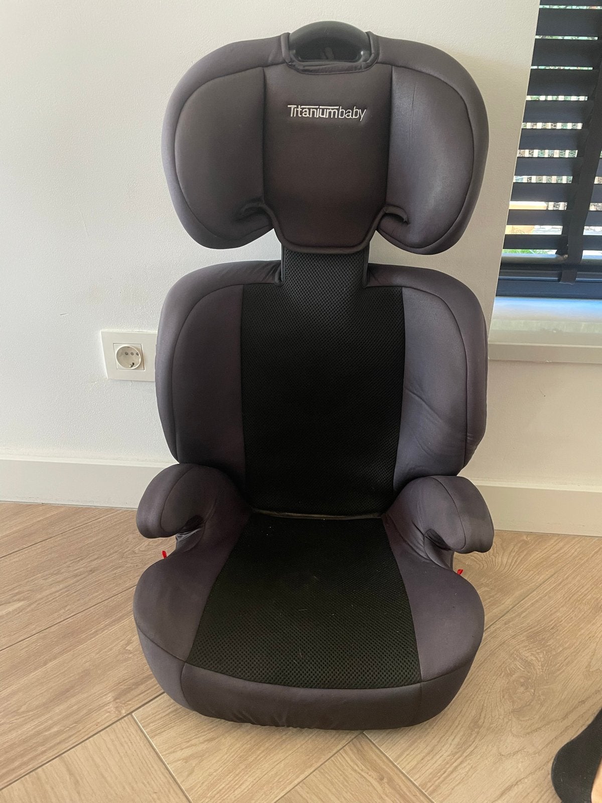 Titaniumbaby autostoel - Zo goed als nieuw, Autogordel, Zijbescherming, Zo goed als nieuw, 9 t/m 36 kg