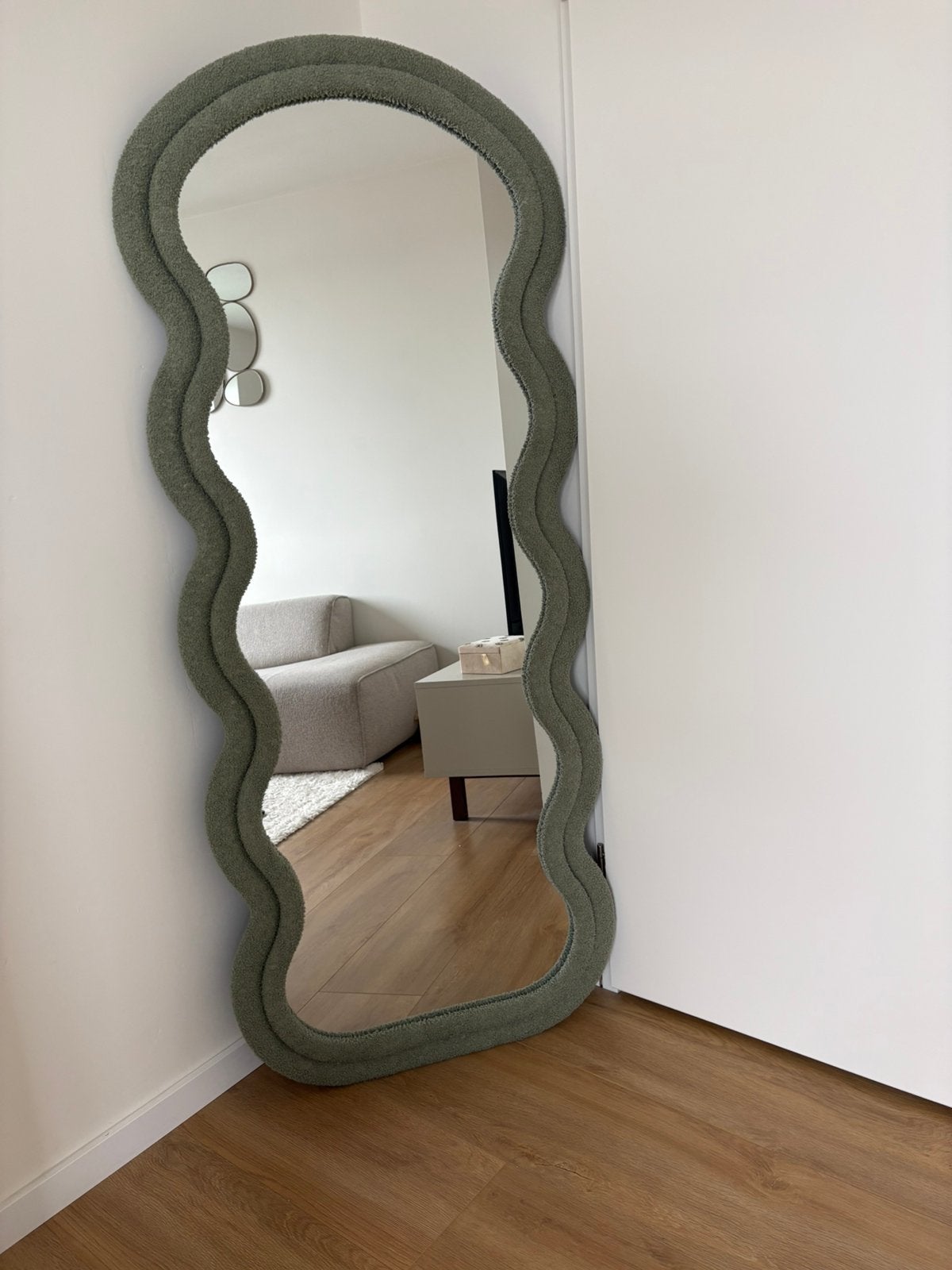 Groene teddy wavy spiegel 170 x 70 cm, Huis en Inrichting, Ophalen, Zo goed als nieuw, 150 tot 200 cm, Rechthoekig