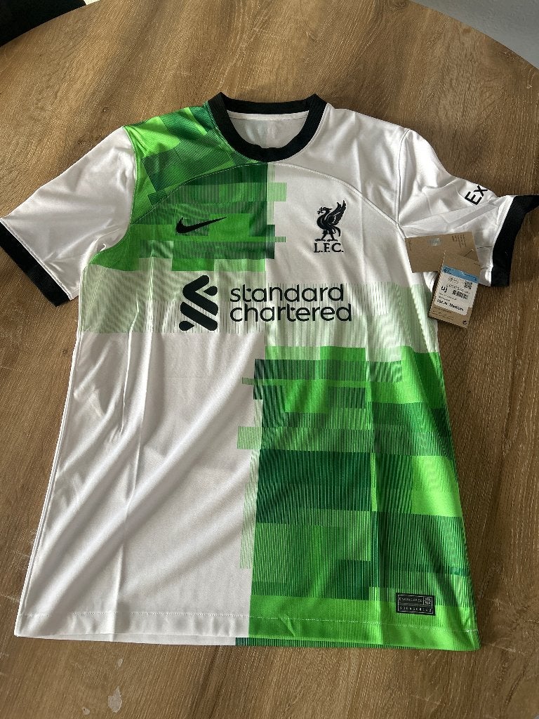 Liverpool Salah, Sport en Fitness, Voetbal, Maat M, Ophalen of Verzenden, Nieuw, Shirt