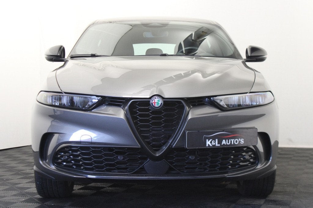 Alfa Romeo Tonale 1.5T Hybrid Sprint |Navi|Leder|, Gebruikt, 4 cilinders, 700 kg, Leder en Stof