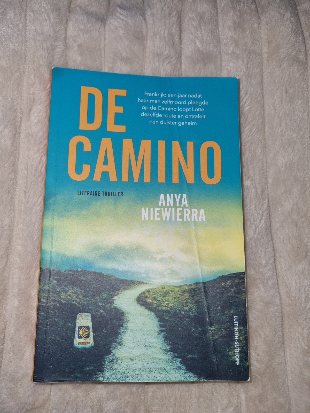 De Camino Anya Niewierra, Ophalen, Zo goed als nieuw