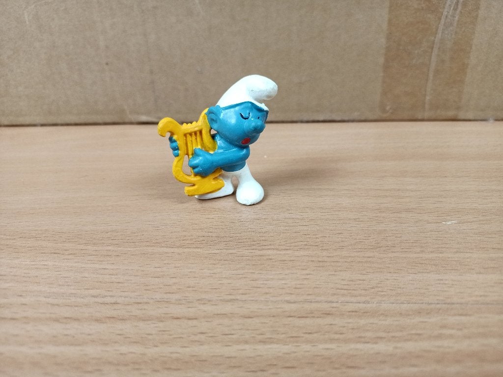 harpspelende smurf - vintage Peyo Schleich, Verzamelen, Ophalen, Gebruikt, Overige Smurfen, Poppetje, Figuurtje of Knuffel