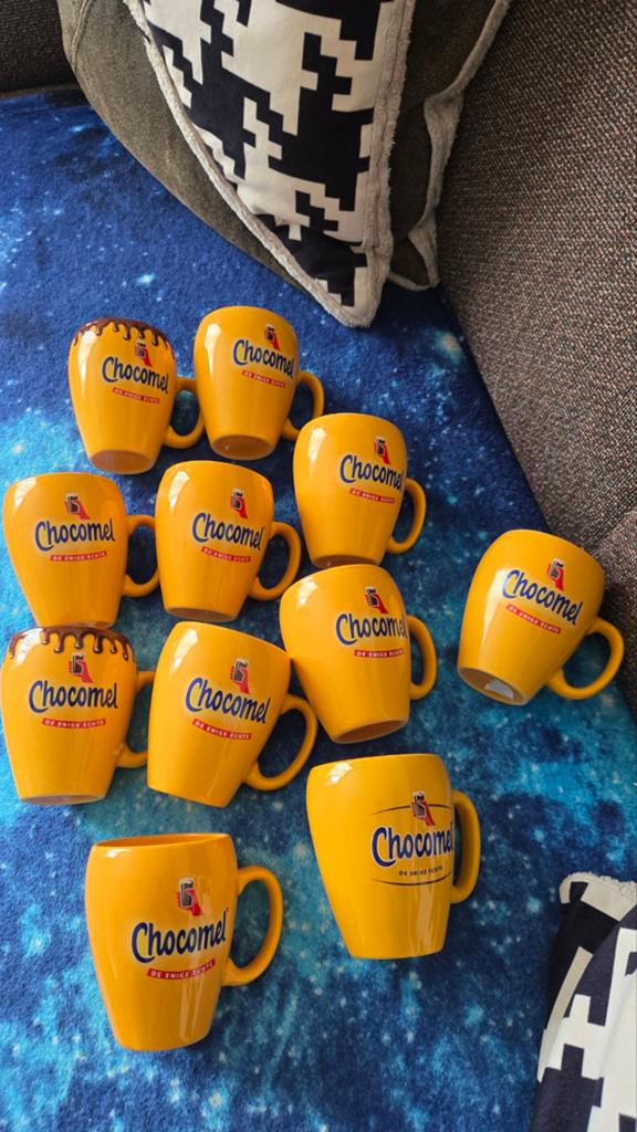 Chocomel mokken 11 stks zgan, Ophalen of Verzenden, Zo goed als nieuw, Overige stijlen, Kop(pen) en/of Schotel(s)