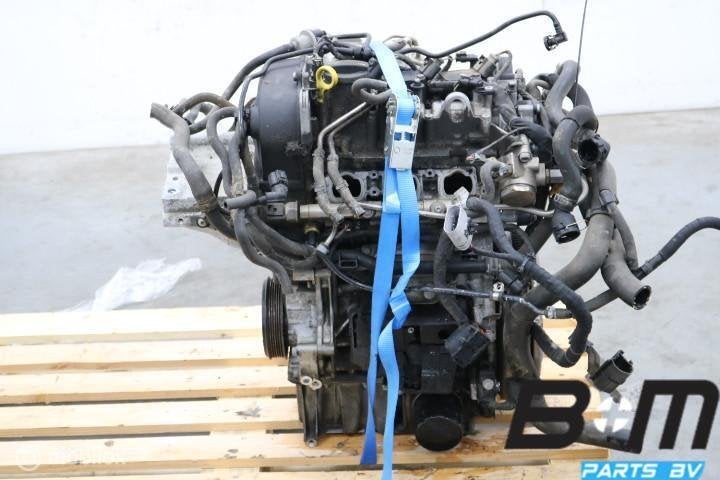 1.0TSI CHZC benzine motor VW Golf 7 FL 04C100098E, Gebruikt