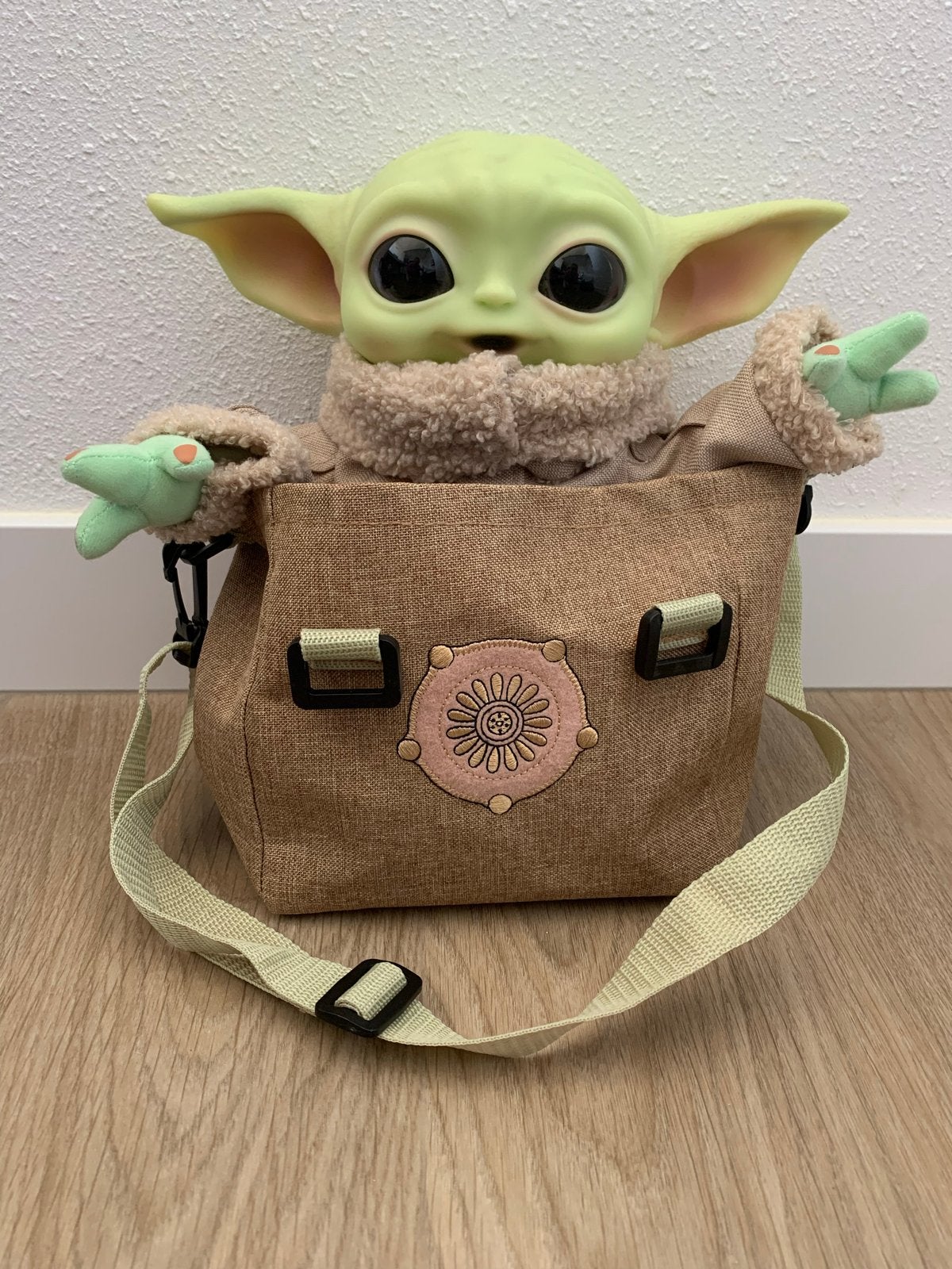 Baby Yoda knuffel met geluid en draagtas - Star Wars, Ophalen, Overige typen, Zo goed als nieuw, Middelgroot (20 tot 80 cm)