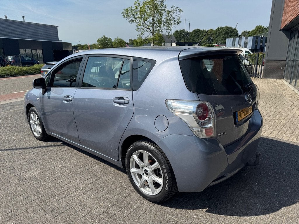 Toyota Verso 1.6 VVT-i Business 7p. PANO CAMERA TREKHAAK NW, Auto's, Toyota, Voorwielaandrijving, Euro 5, Gebruikt, 4 cilinders