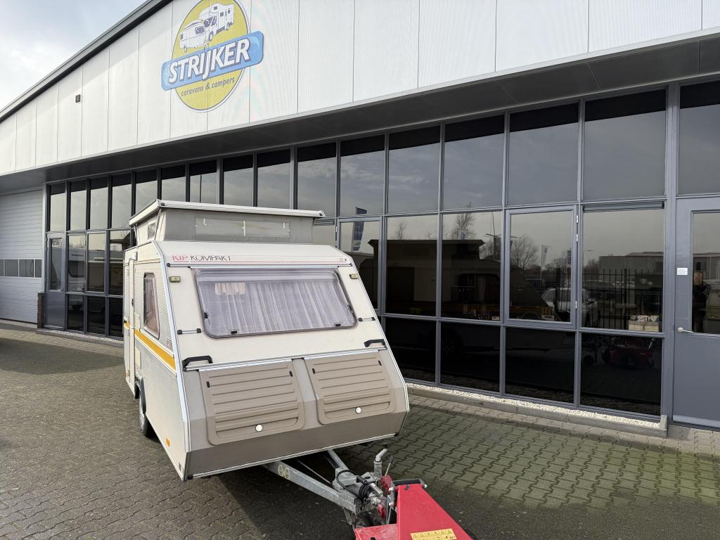 Kip Kompakt 37 EK Langslaper 520kg leeg Bovag 2026 Topstaat, Caravans en Kamperen, Standaardzit, Kip, Bedrijf, Tot 500 kg