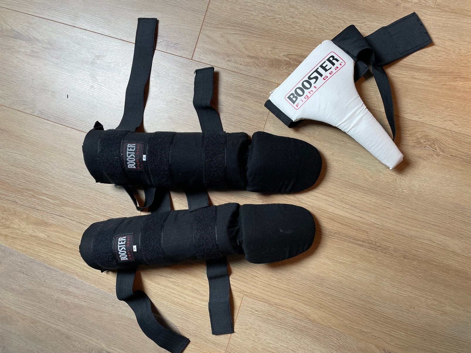 Booster scheenbeschermers XL en tok maat M, Sport en Fitness, Maat XL, Ophalen of Verzenden, Zo goed als nieuw, Overige