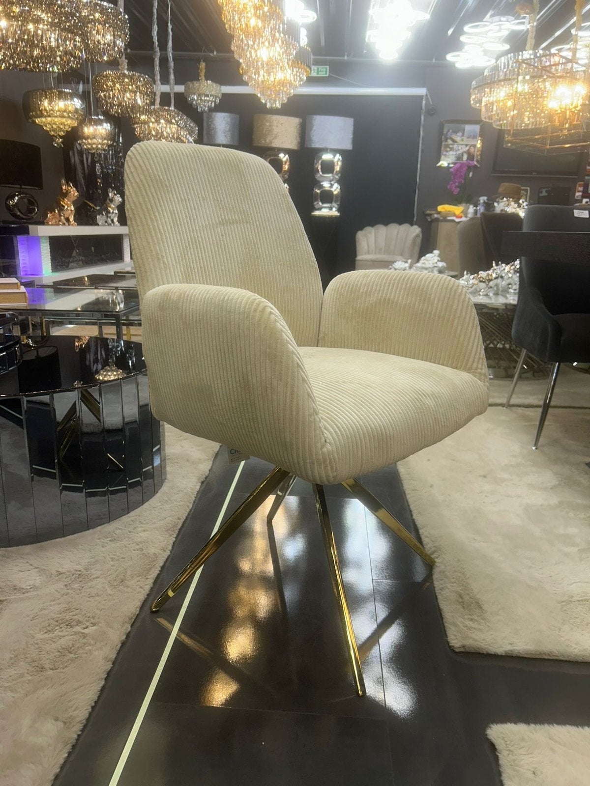 Beige eetkamerstoel stoel NEW eric kuster style draaibaar, Huis en Inrichting, Metaal, Overige kleuren, Nieuw, Ophalen of Verzenden