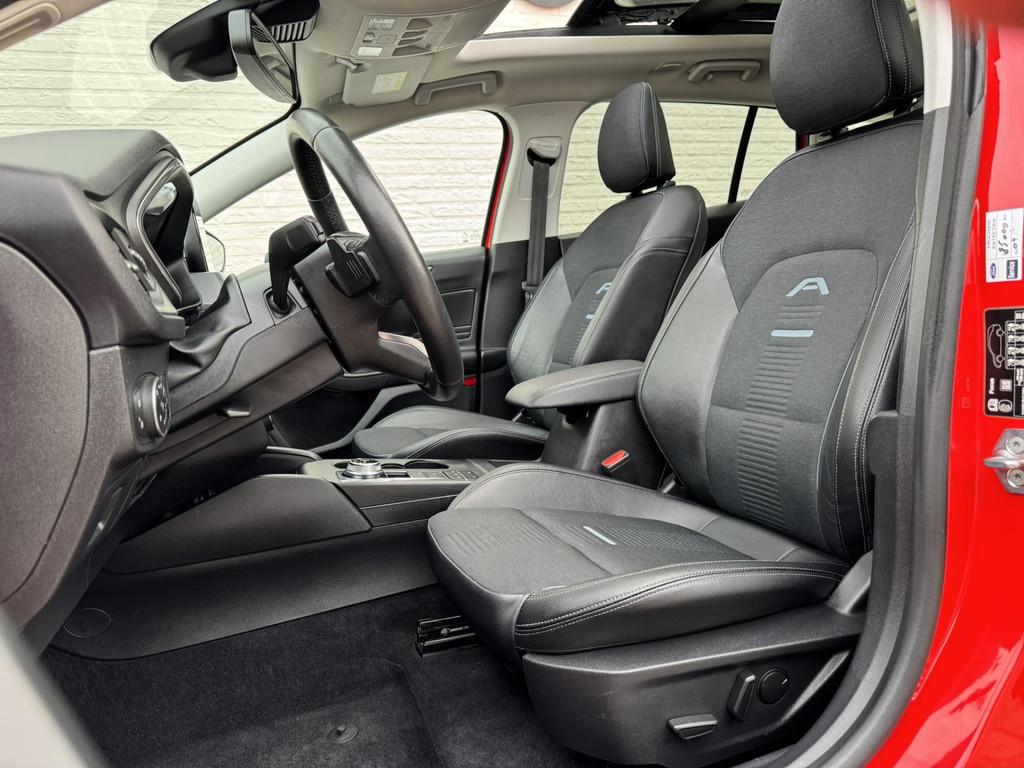 Ford Focus Wagon 1.0 EcoBoost Automaat Titanium Panoramadak, 125 pk, Gebruikt, Automatische klimaatregeling, Leder en Stof
