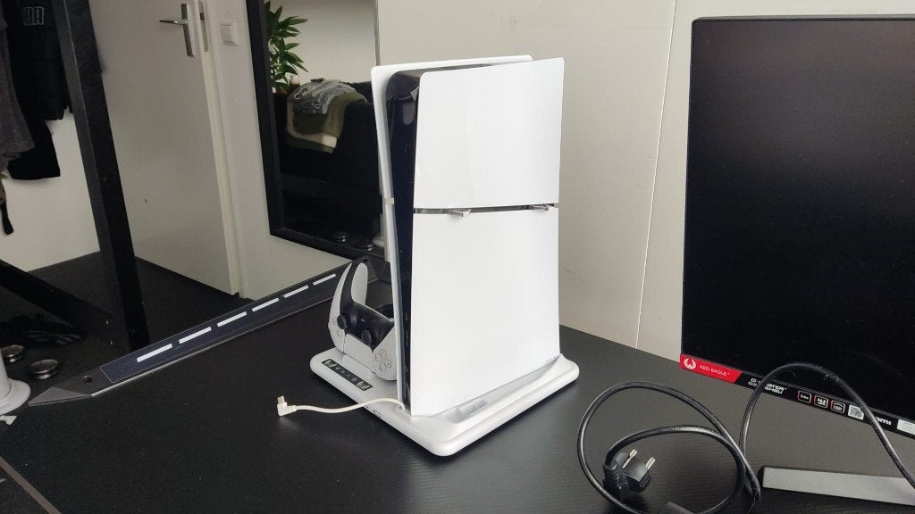 PlayStation 5 Digital Edition - Slim + Gratis oplaad station, Spelcomputers en Games, Ophalen of Verzenden, Zo goed als nieuw