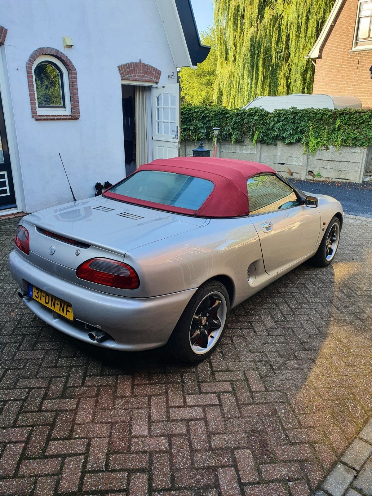Mg/f  mk2 onderdelen voor weinig ANDERS ALLES NAAR STORT, Auto's, MG, Particulier, F, Te koop