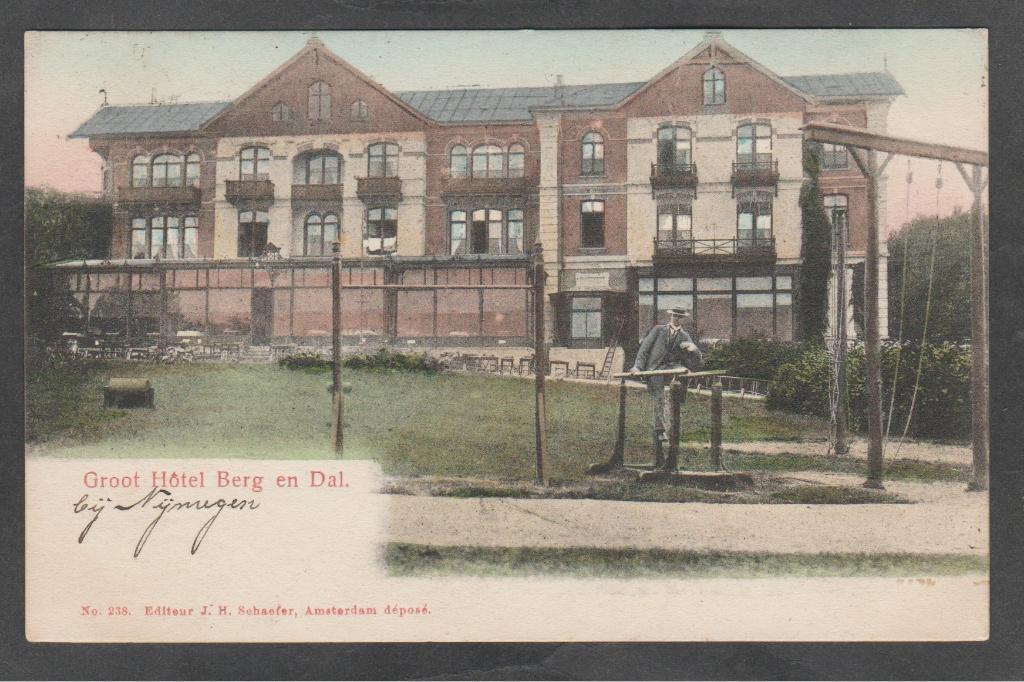 berg en dal  hotel groot hotel berg en dal, Verzenden, Voor 1920, Gelopen, Gelderland