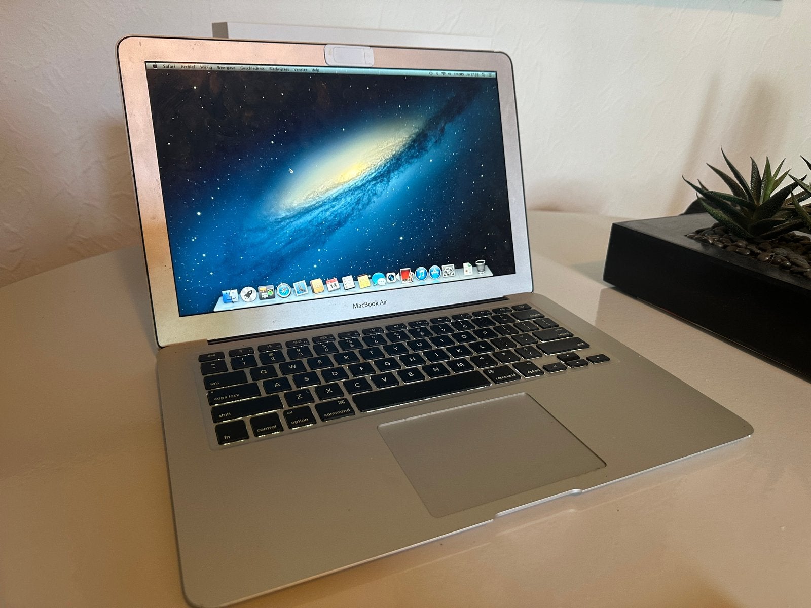 Apple Macbook Air | A1466, Computers en Software, Apple Macbooks, 13 inch, Minder dan 2 Ghz, Ophalen of Verzenden, Zo goed als nieuw