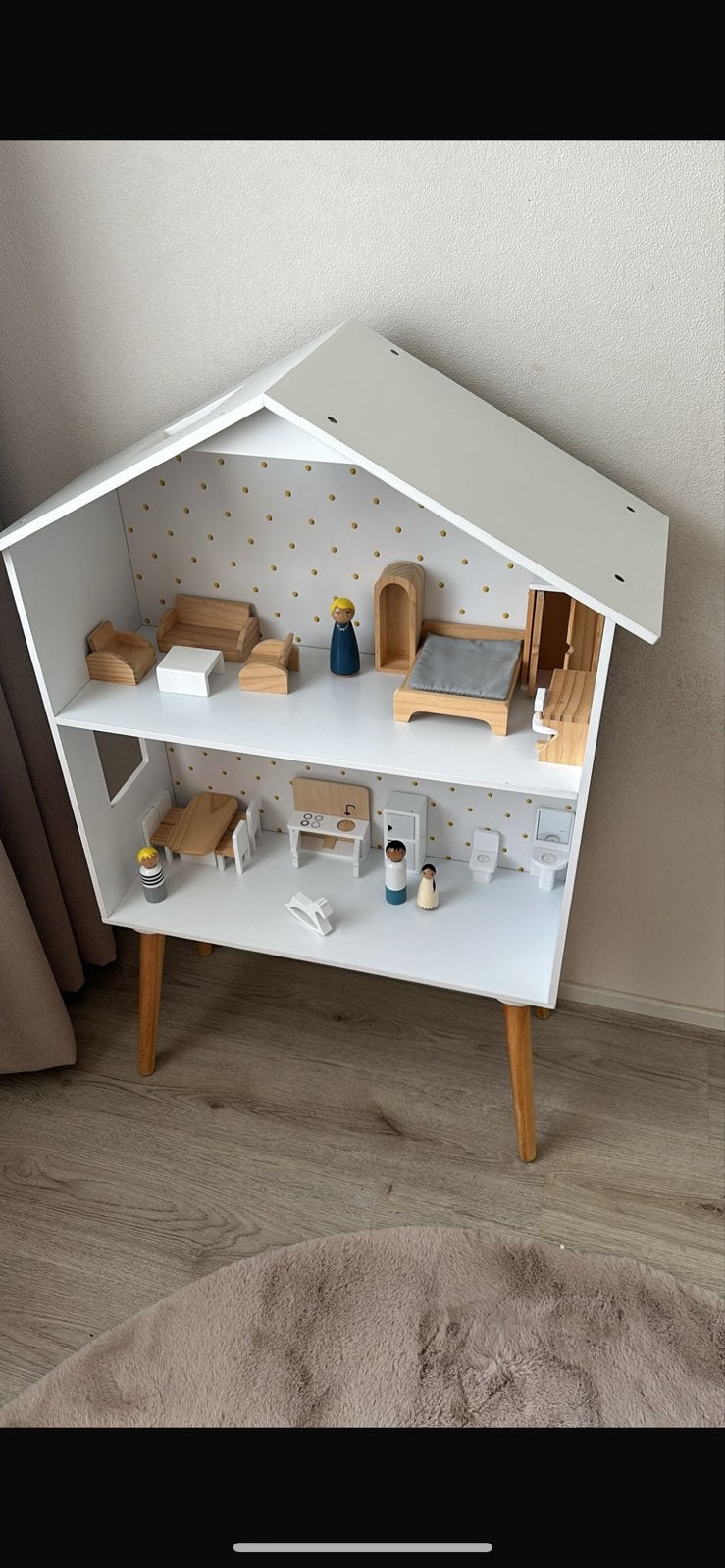Poppenhuis Petite Amélie met meubels en poppetjes, Ophalen, Zo goed als nieuw, Poppenhuis