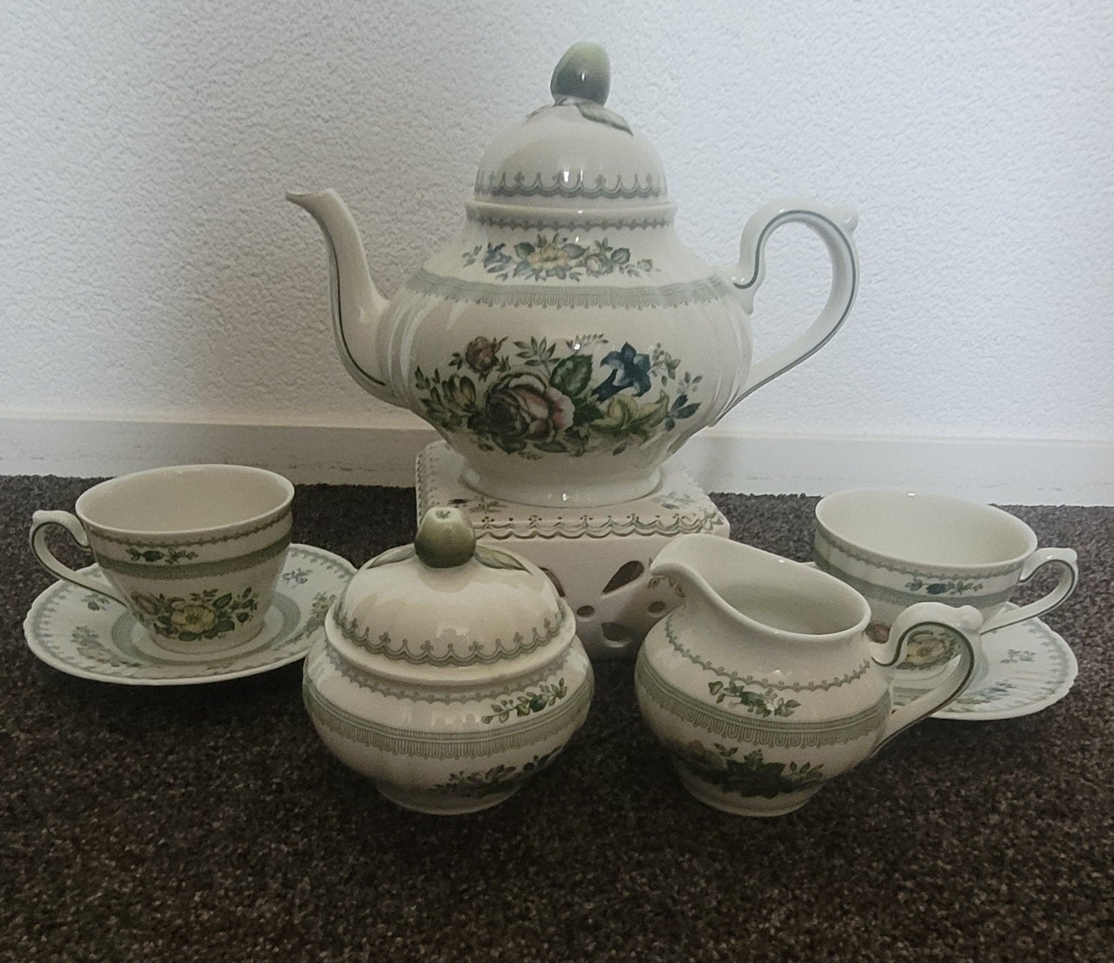 Hutschenreuther theeservies Manderley, Huis en Inrichting, Keuken | Servies, Zo goed als nieuw, Overige typen, Overige stijlen