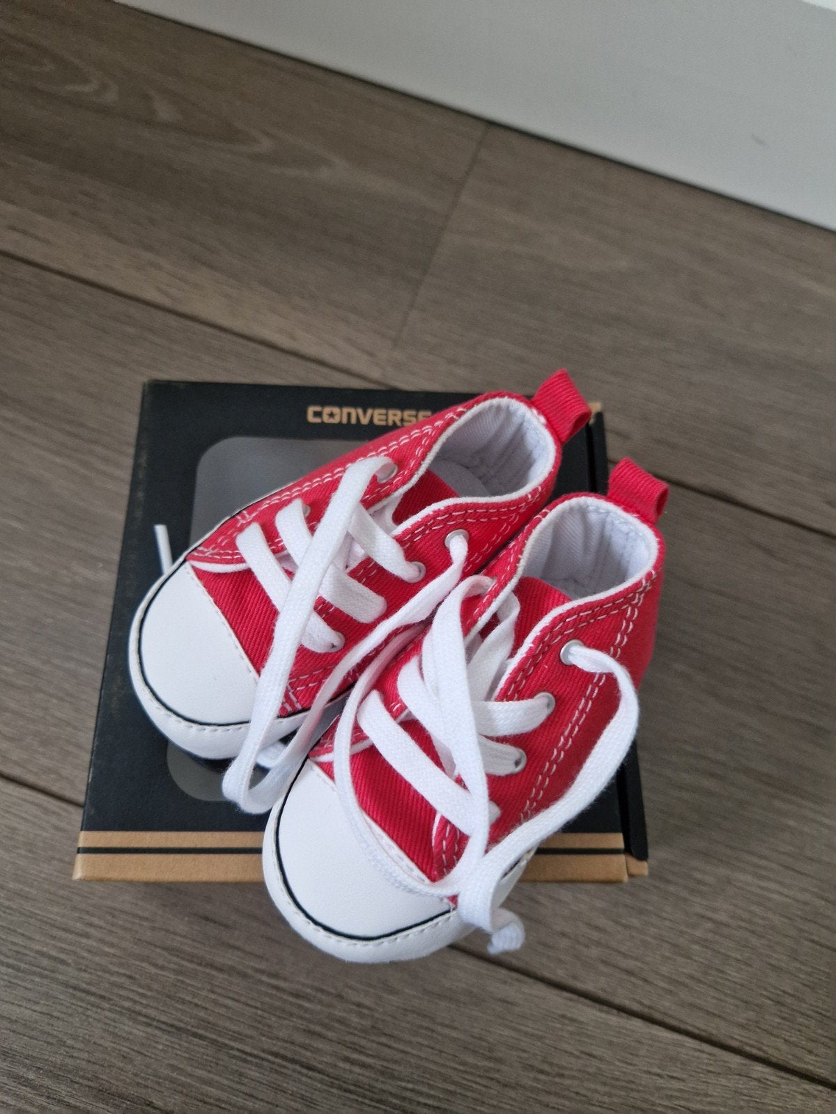 Converse All Star babyschoentjes rood maat 18, Schoentjes, Converse, Jongetje of Meisje, Nieuw