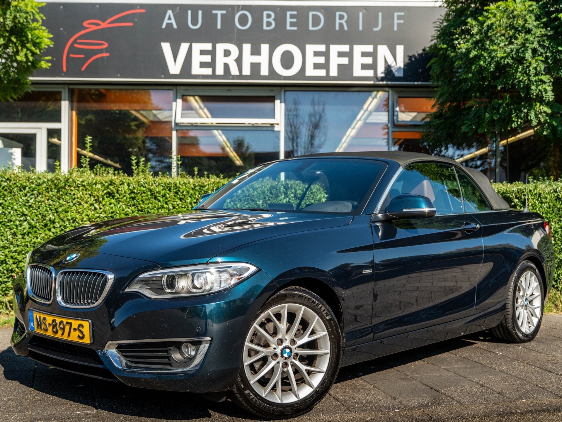 BMW 2-serie Cabrio 218i Centennial High Executive | LUXERY |, Auto's, Dealer onderhouden, Gebruikt, Euro 6, Cabriolet