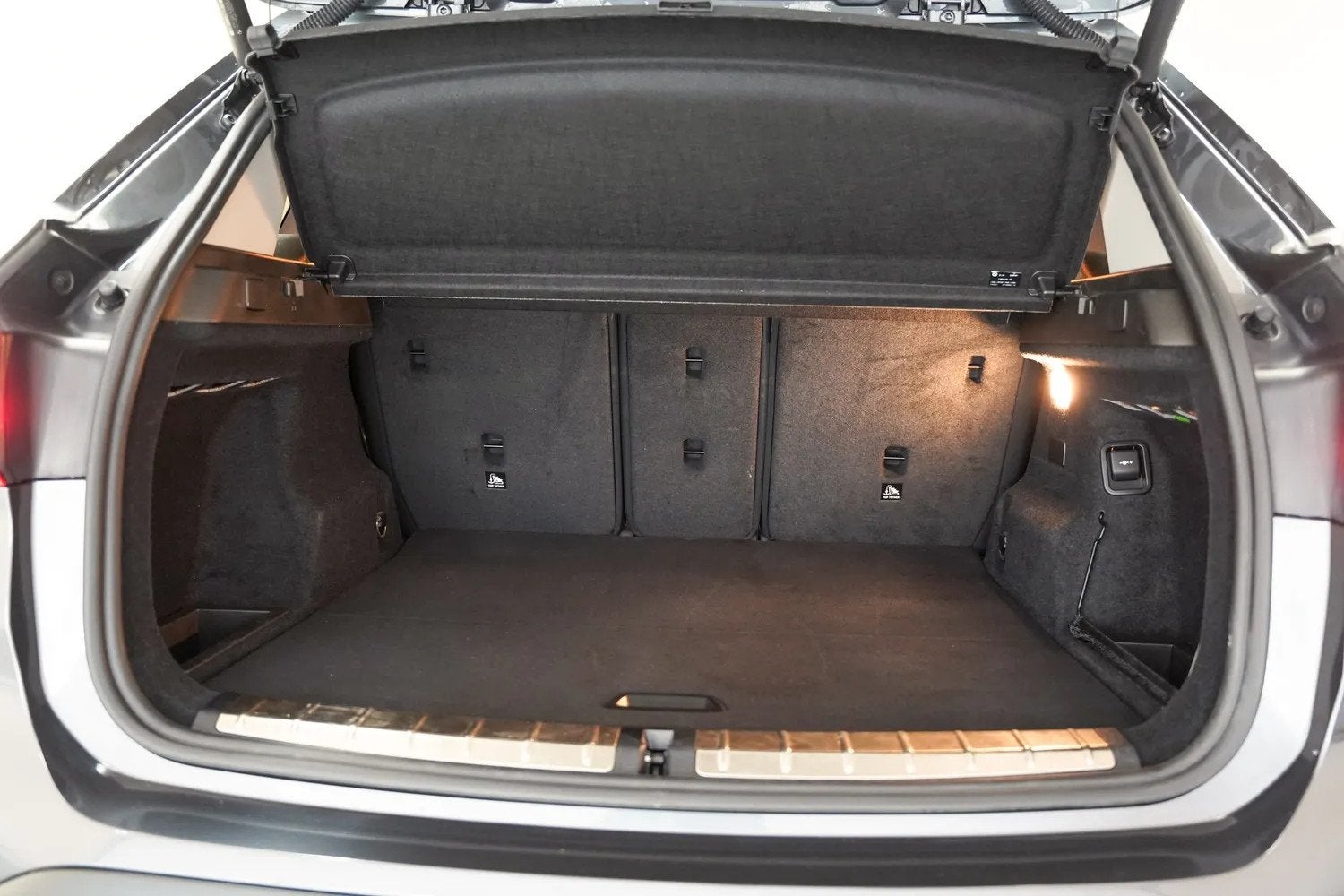 Foto 33 van BMW X1 xDrive 25e eDrive Executive Aut.[ Panorama Camera Nav