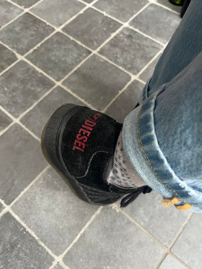 Sneakers, Diesel, 41, Ophalen, Zo goed als nieuw, Zwart