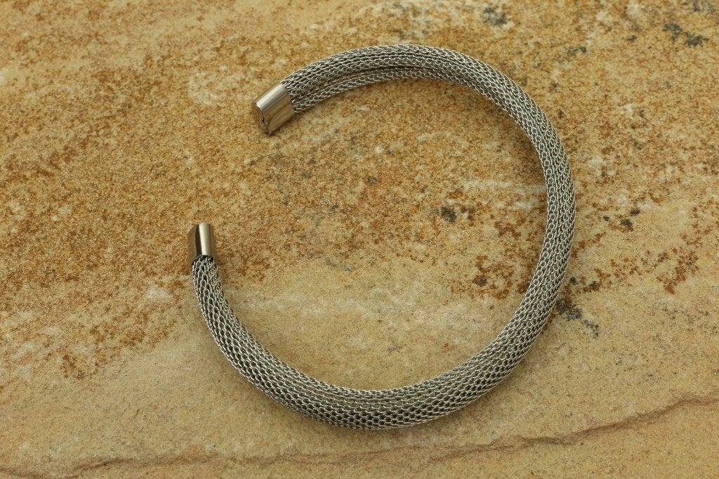7 Nieuwe Filigraan Stalen Armbanden - Eén Maat, Ophalen of Verzenden, Nieuw, Zilver, Staal