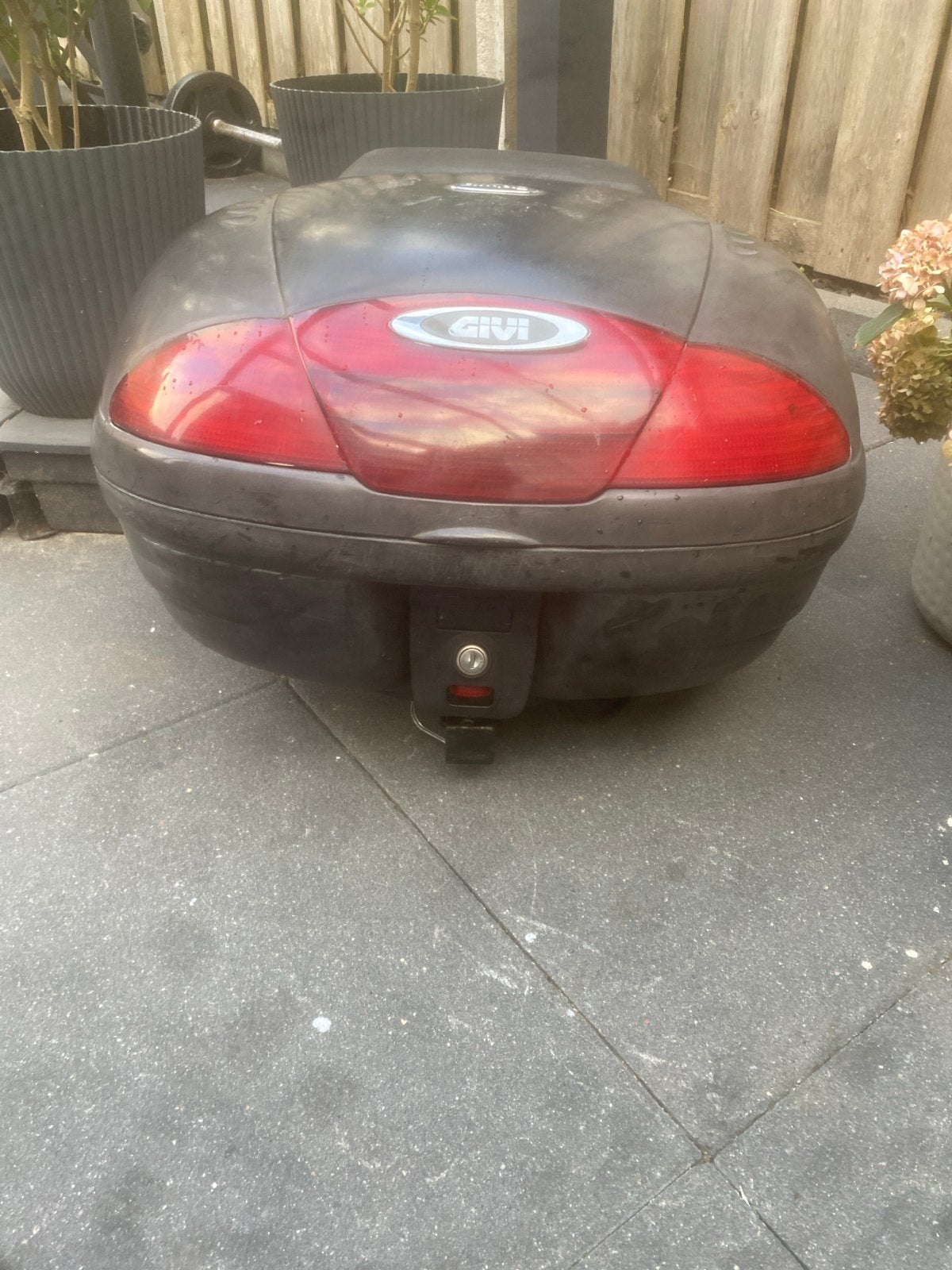Givi Simply Koffer - Ruime Opbergruimte voor Scooter/Motor, Ophalen, Gebruikt