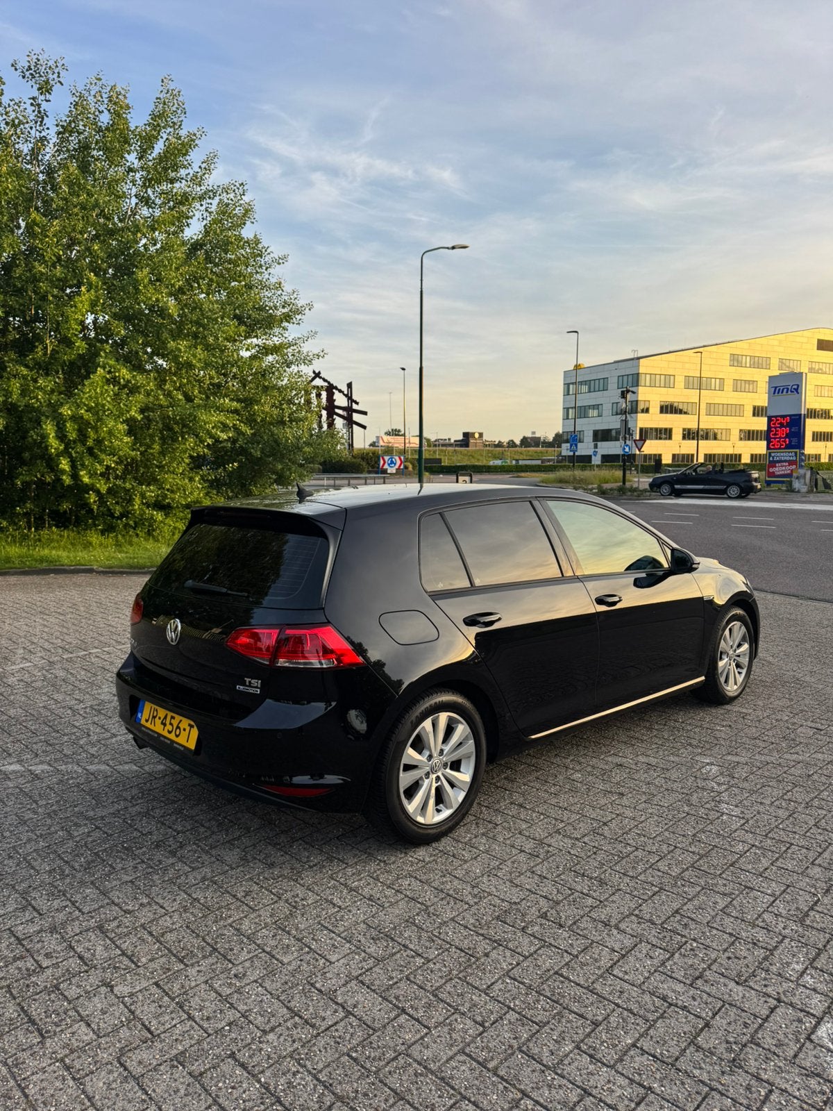 Volkswagen Golf 2016 1.0 TSI 115PK Volledig onderhouden, Auto's, Volkswagen, Voorwielaandrijving, 610 kg, Origineel Nederlands