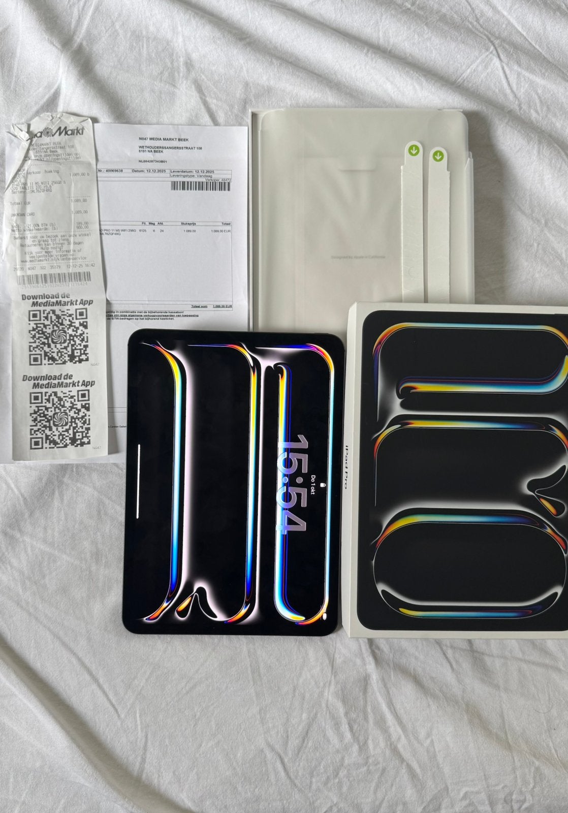 Foto 10 van iPad Pro 11 inch (M5) 256GB Zwart - Incl. Factuur & Doos