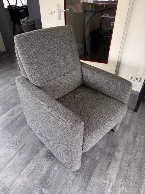 Stevige stoere stoel, fauteuil Monet 26 Sepie, Ophalen, 75 tot 100 cm, Zo goed als nieuw, Stof