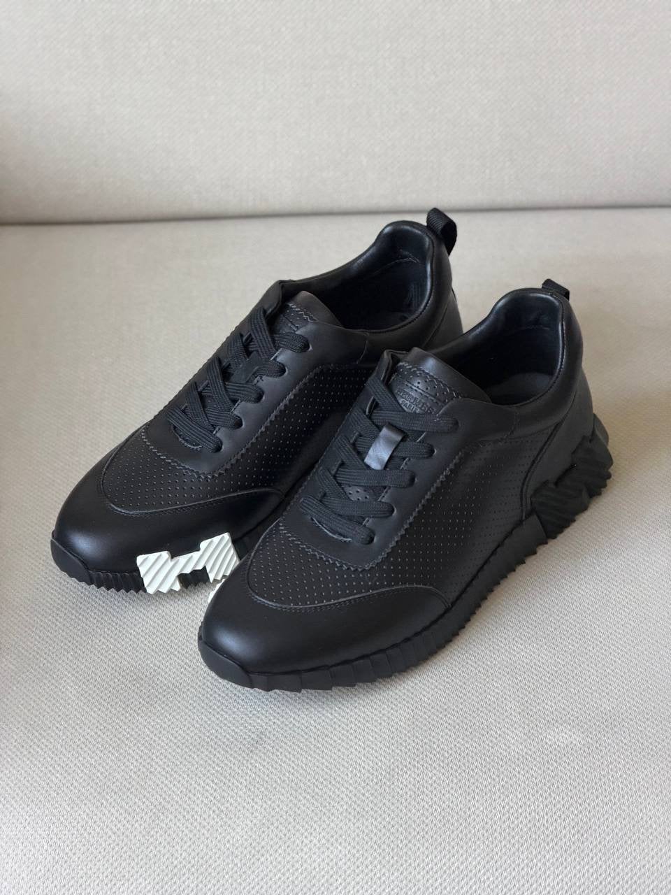 Merk schoenen, Ophalen of Verzenden, Zo goed als nieuw