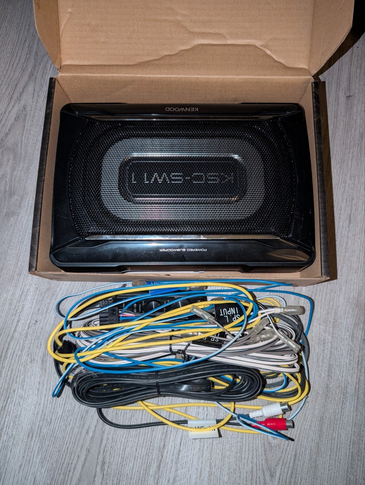 Nieuwe Kenwood KSC-SW11 Powered Subwoofer, Ophalen of Verzenden, Nieuw