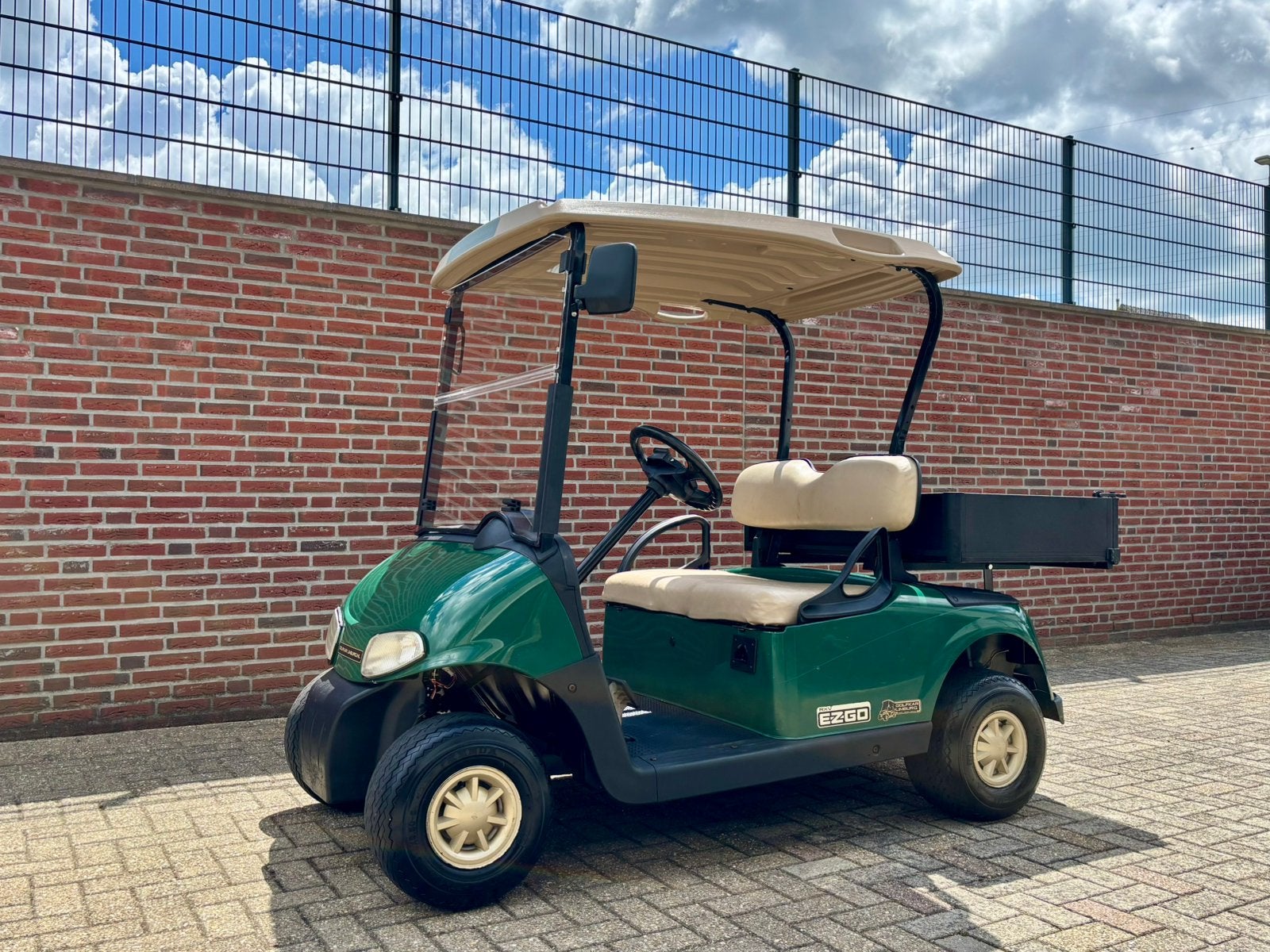 Prachtige Elektrische Ezgo Golfkar met KENTEKEN en Werkbak, Ophalen of Verzenden, Zo goed als nieuw, Golfkar