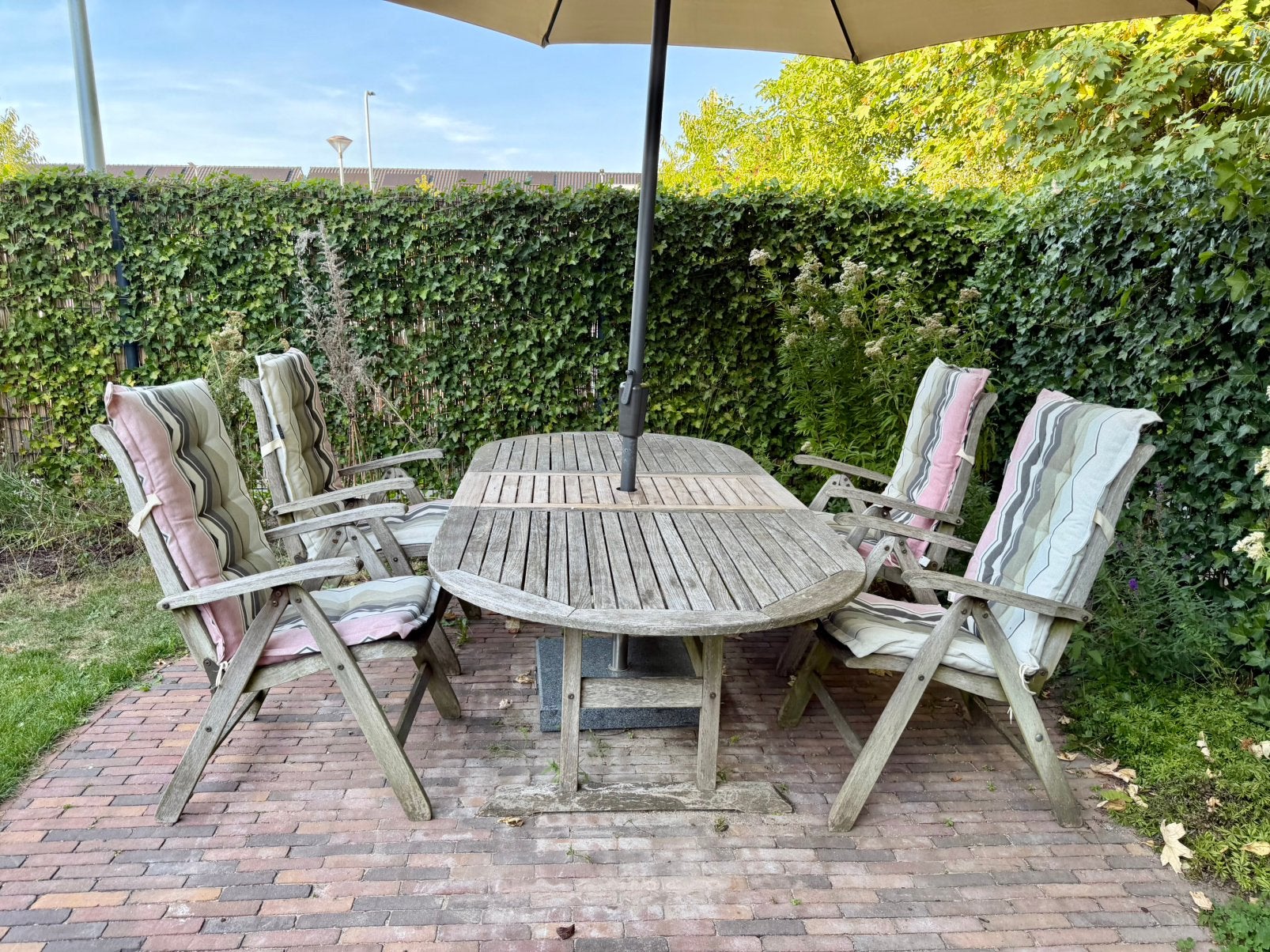 KINGSTEAK 4-PERSOONS UITSCHUIFBARE TUINSET INCLUSIEF KUSSENS, Tuin en Terras, Ophalen, Gebruikt, Rechthoekig, Teakhout