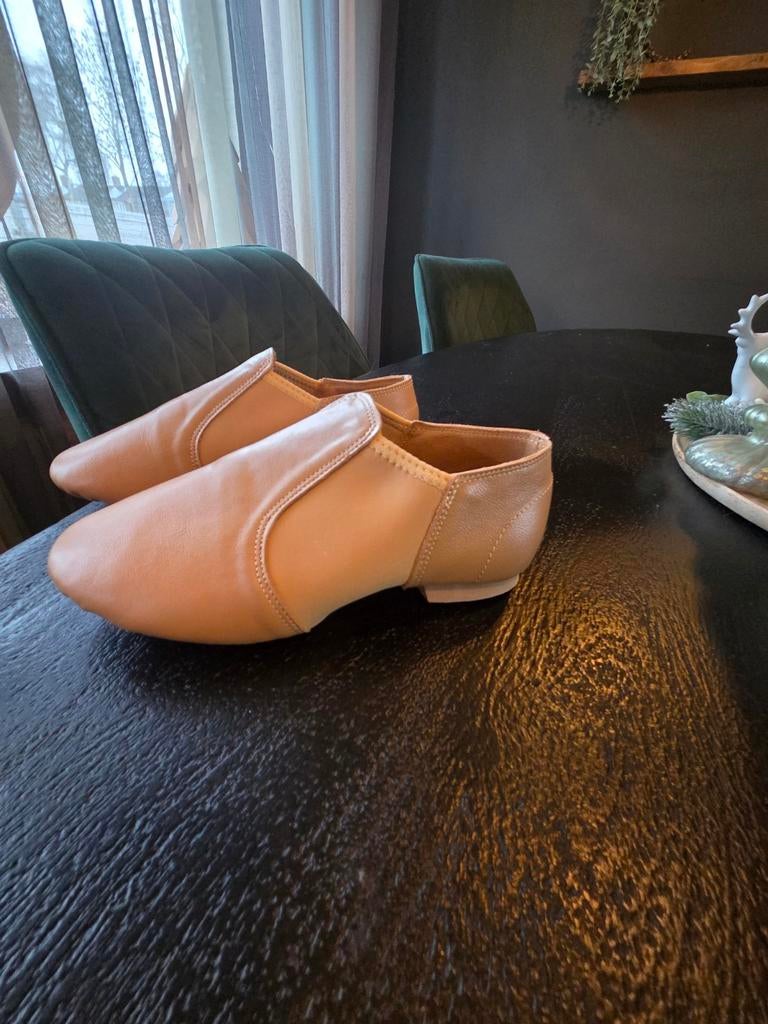 Twirl schoenen echt leer, Nieuw! Maat 37, Ophalen of Verzenden, Nieuw, Schoenen