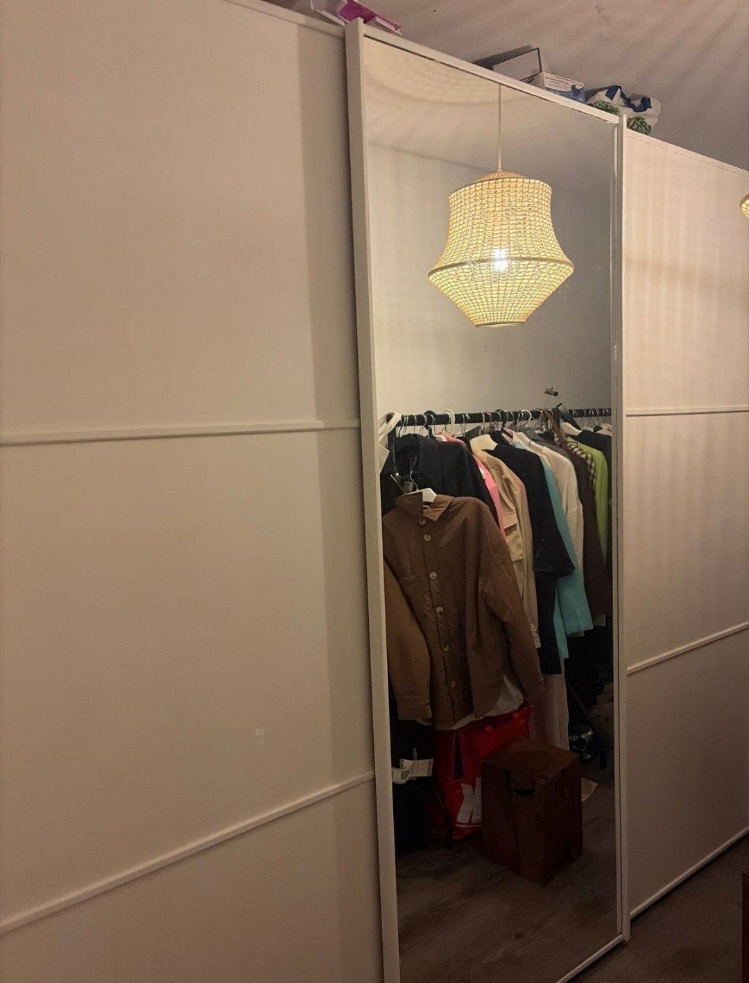 IKEA nette Ruime Kledingkast 250cm breed 220 hoog, Ophalen, Met deur(en), Gebruikt, 200 cm of meer