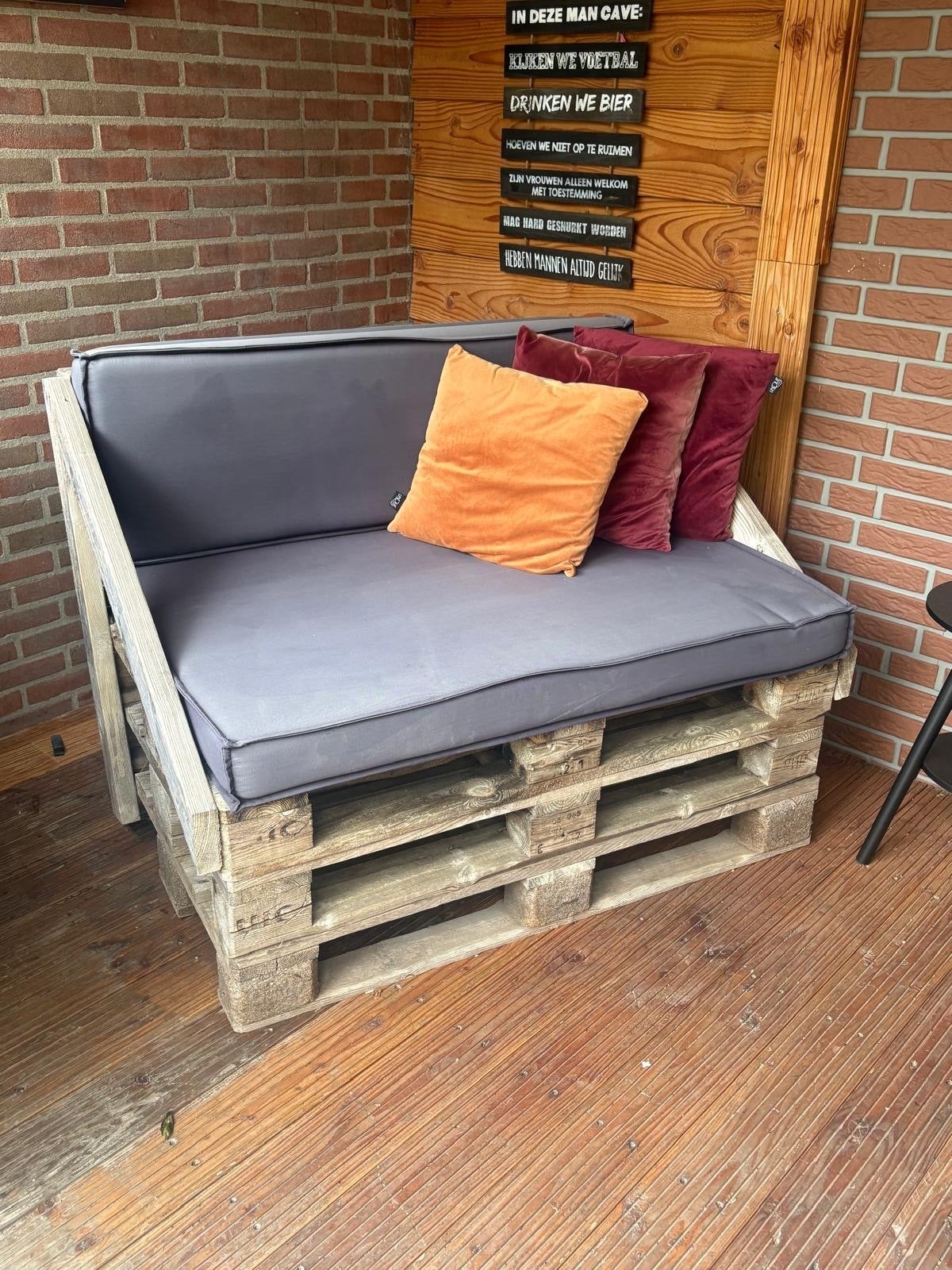 Comfortabel pallet bankje met kussens, Ophalen, Gebruikt, Hout