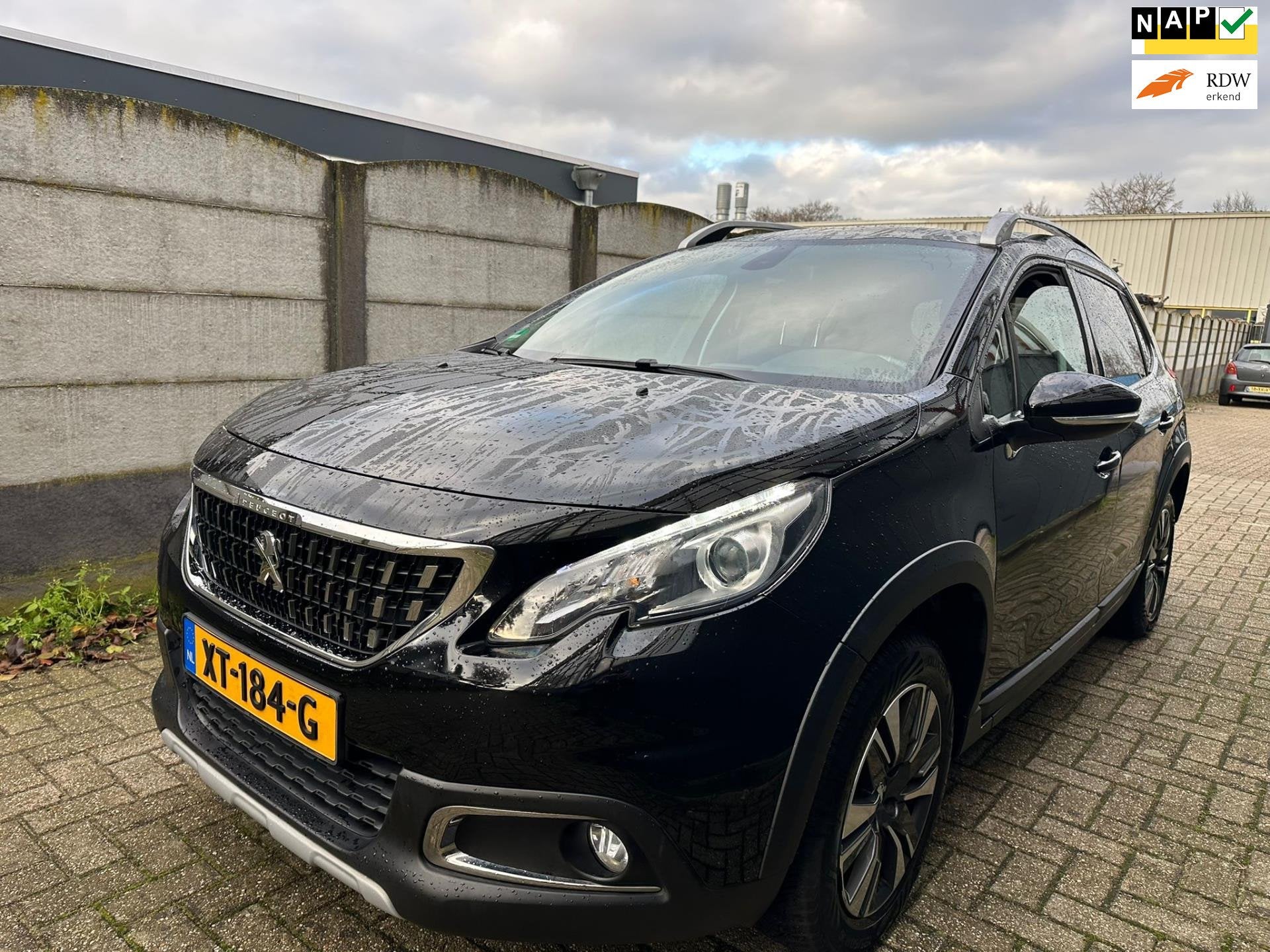Peugeot 2008 1.2 PureTech Allure CLIMA/ CAMERA/ LM VELGEN/ L, Voorwielaandrijving, Gebruikt, 1199 cc, Origineel Nederlands
