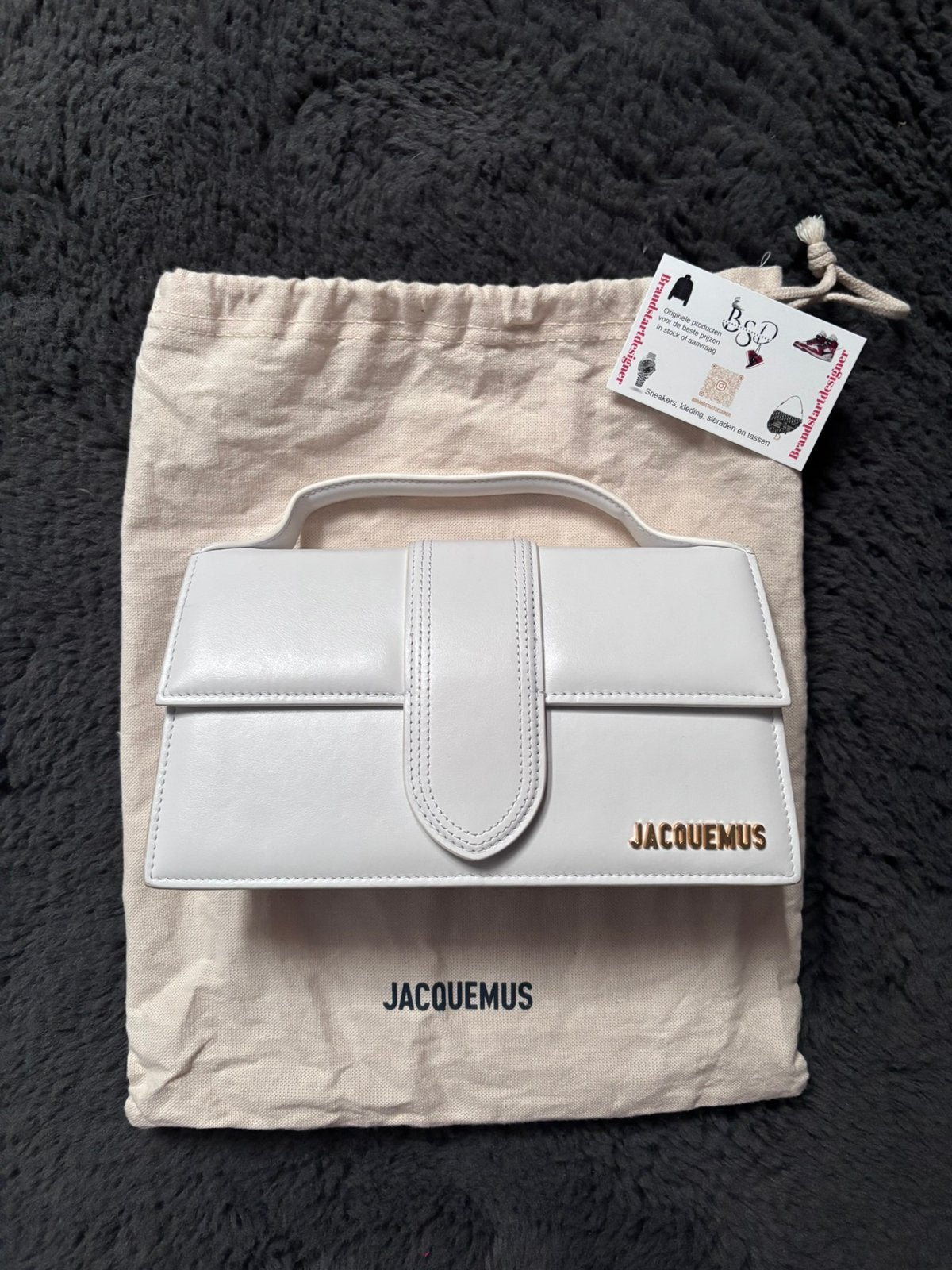 Jacquemus Le Grand Bambino (groot) + legit check Factuur, Sieraden, Tassen en Uiterlijk, Ophalen, Zo goed als nieuw, Wit, Handtas