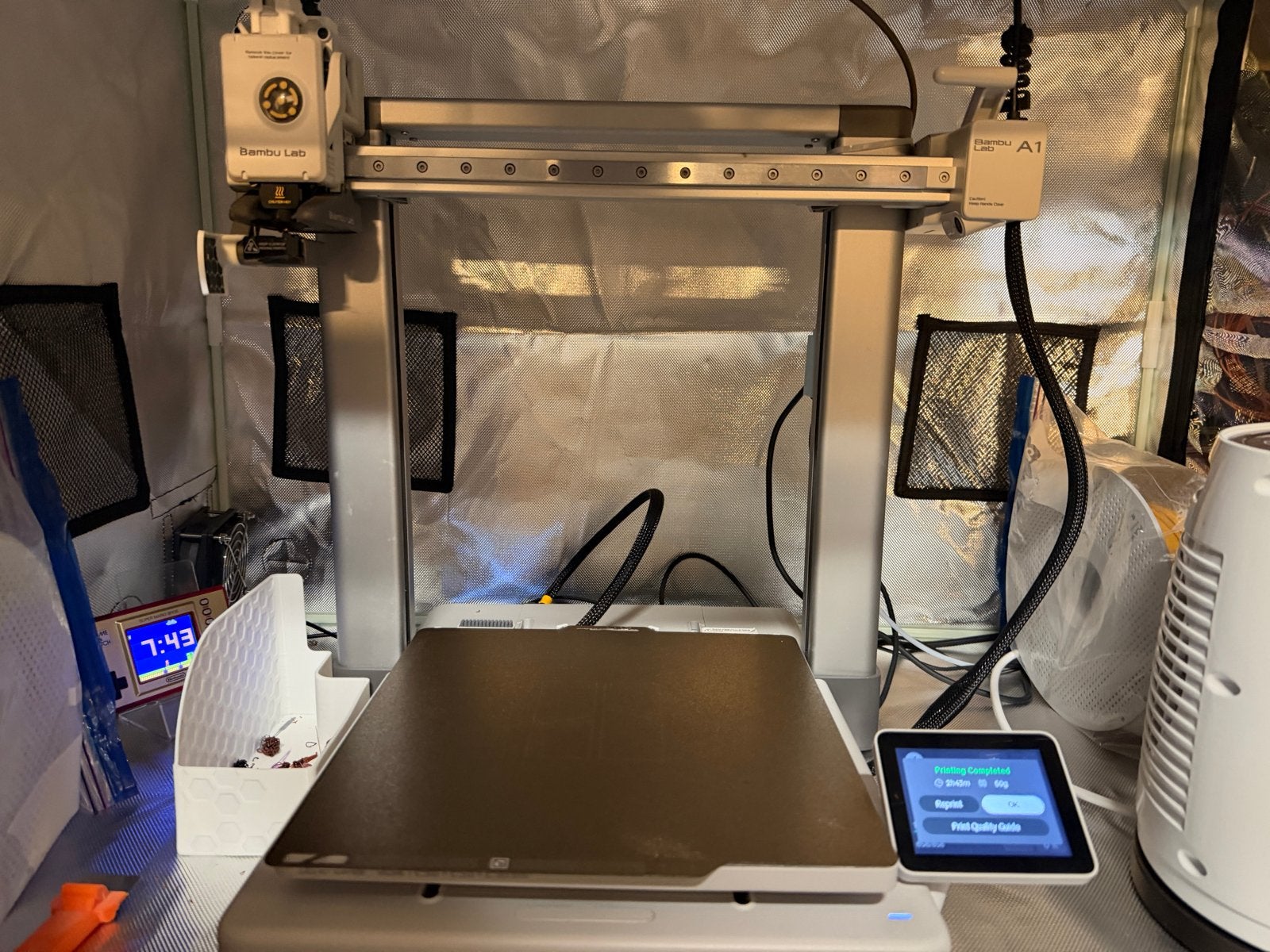 Bambu Lab A1 3D-printer + BIQU Shelter + diverse spares, Computers en Software, Ingebouwde Wi-Fi, Ophalen of Verzenden, Zo goed als nieuw
