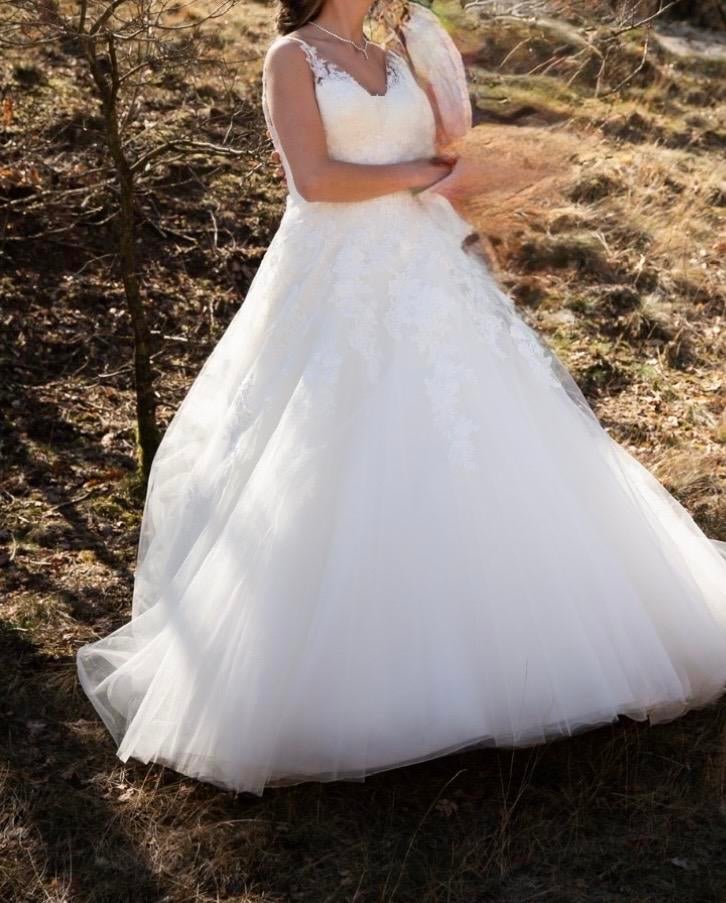 Modeca Festa Trouwjurk - Elegant en Romantisch, Ophalen, Zo goed als nieuw, Wit, Trouwjurk
