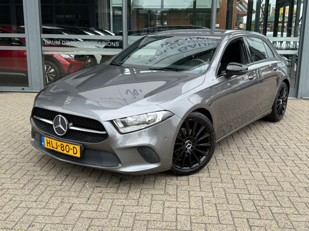 Mercedes-benz A-KLASSE 180 BUSINESS SPORT AIRCO NAVI PDC-CAM, Voorwielaandrijving, 136 pk, Gebruikt, Euro 6