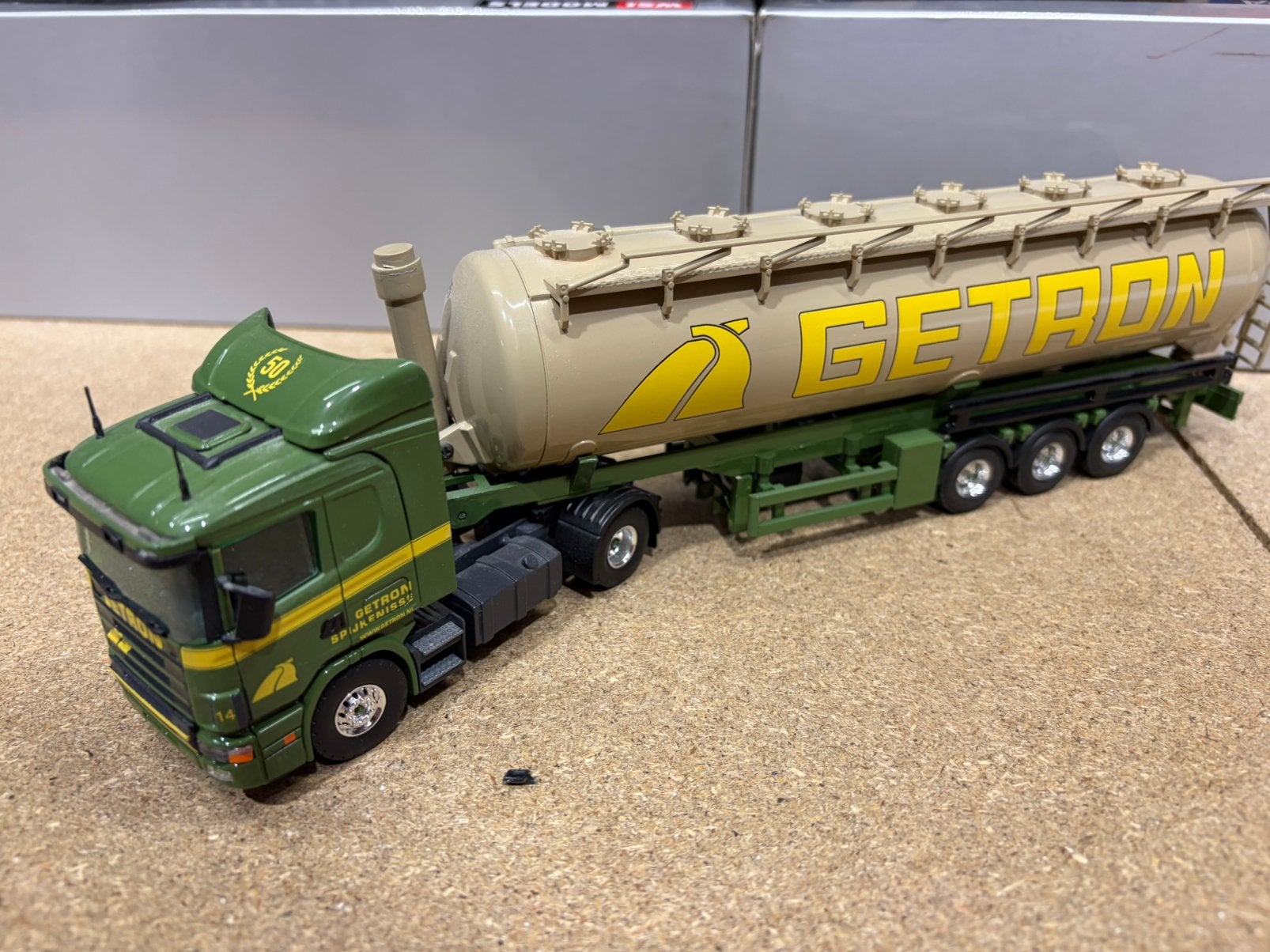 TEKNO SCANIA 114 L GETRON ONDERLOSSER, Ophalen of Verzenden, Zo goed als nieuw, Bus of Vrachtwagen, Tekno