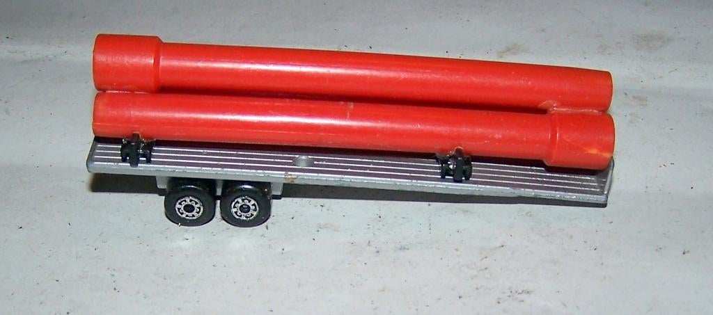 Vintage 1976 Matchbox trailer met pijpen. Izgs., Ophalen of Verzenden, Zo goed als nieuw, Bus of Vrachtwagen