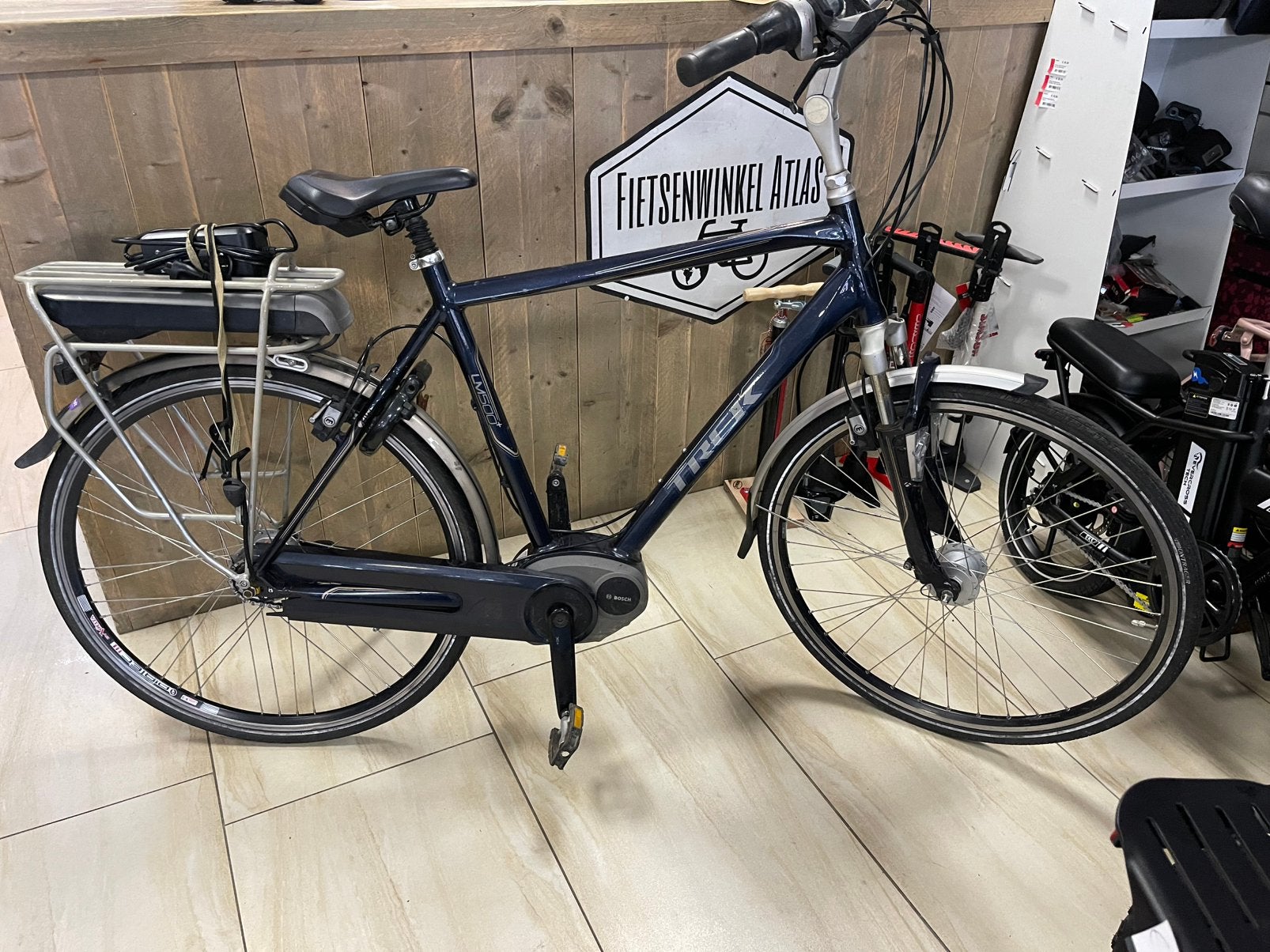 Trek bosch middenmoter 28 inch 7V framemaat 57 cm, O, O, O, Zo goed als nieuw
