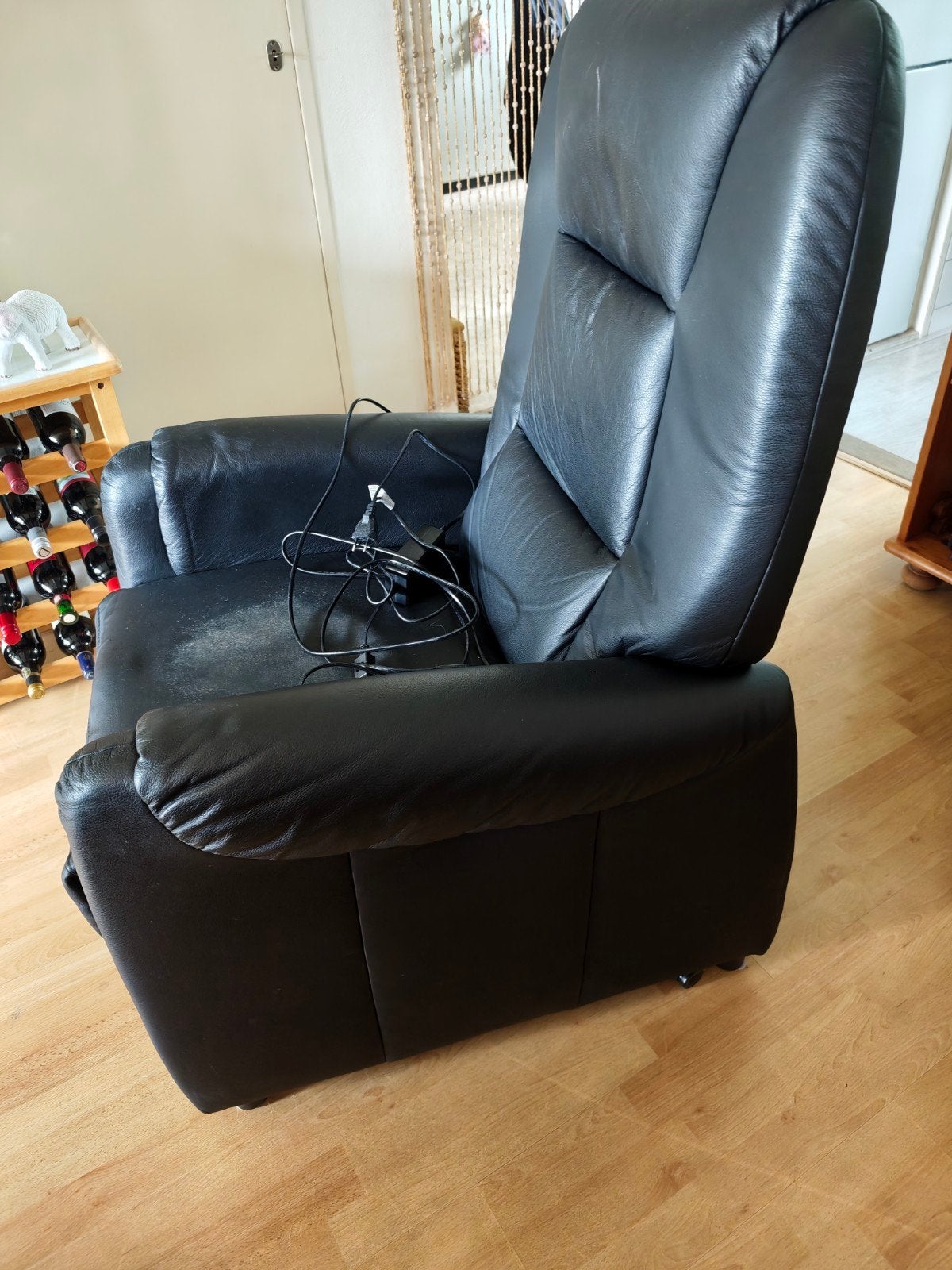 Zwarte Leren sta op stoel - Comfortabel en Verstelbaar, Ophalen, Modern, Comfortabel, Gebruikt, 75 tot 100 cm