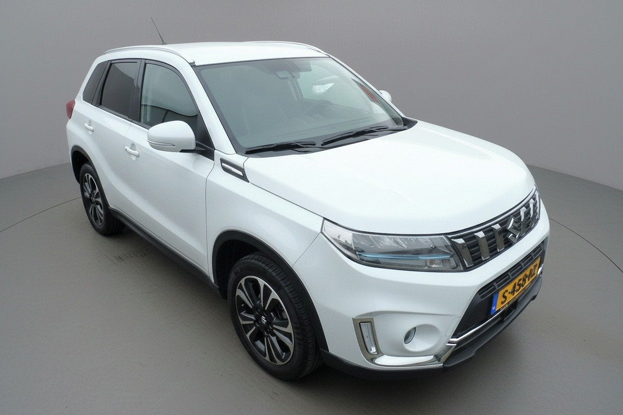 Foto 2 van Suzuki VITARA 1.4 Boosterjet Style Smart Hybrid